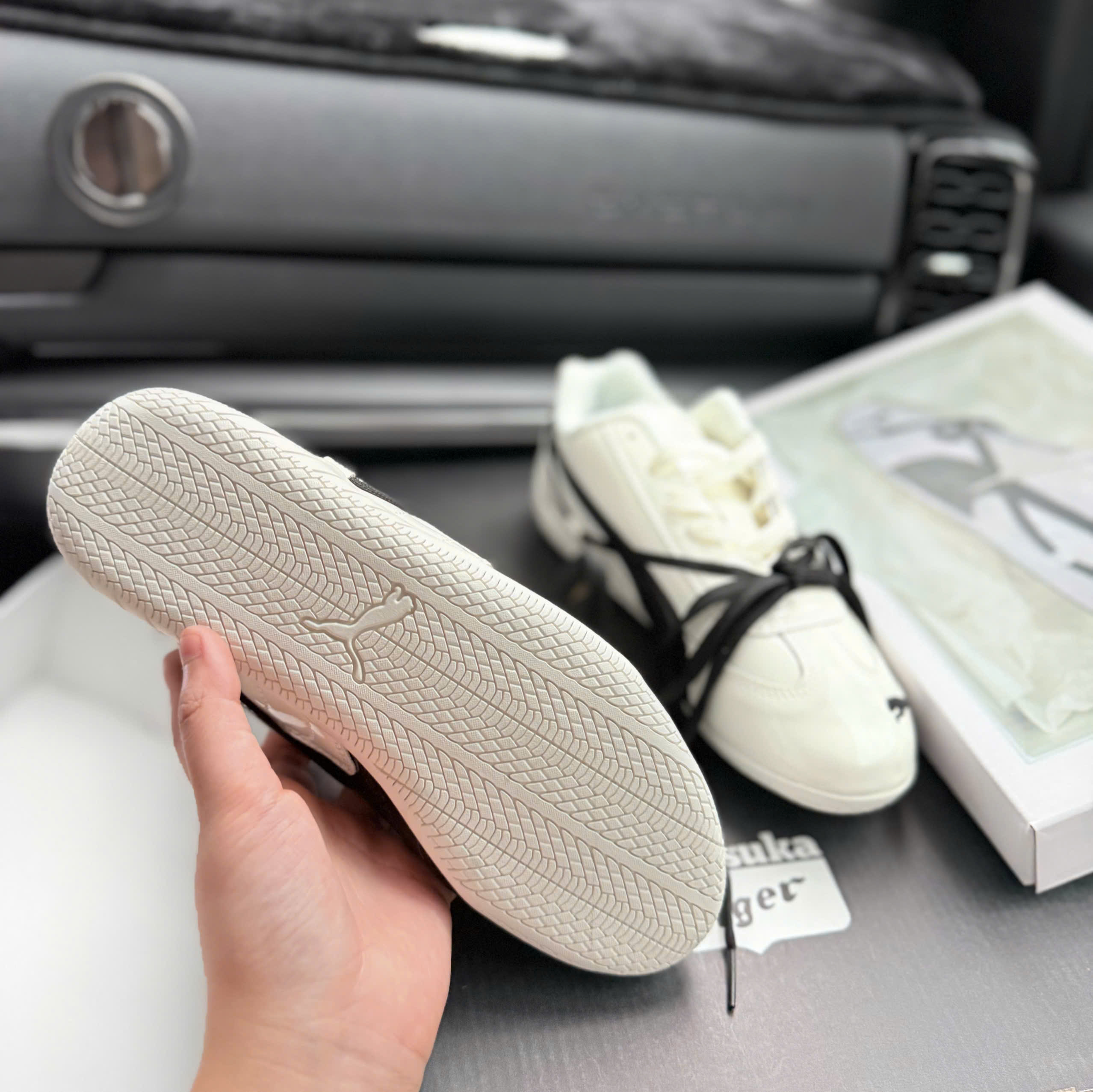 PM ROsie trắng rep