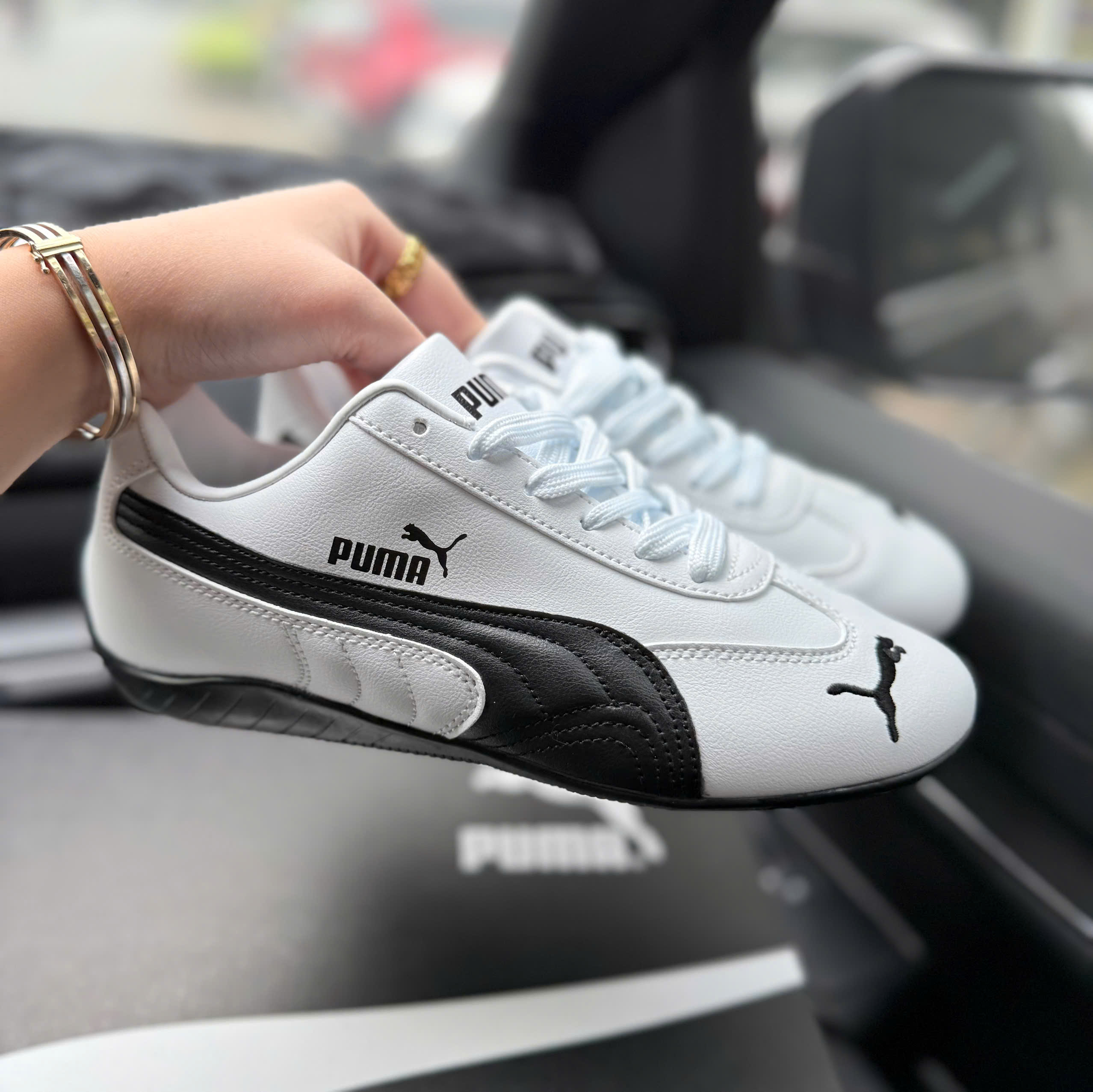 puma speedcat trắng đen