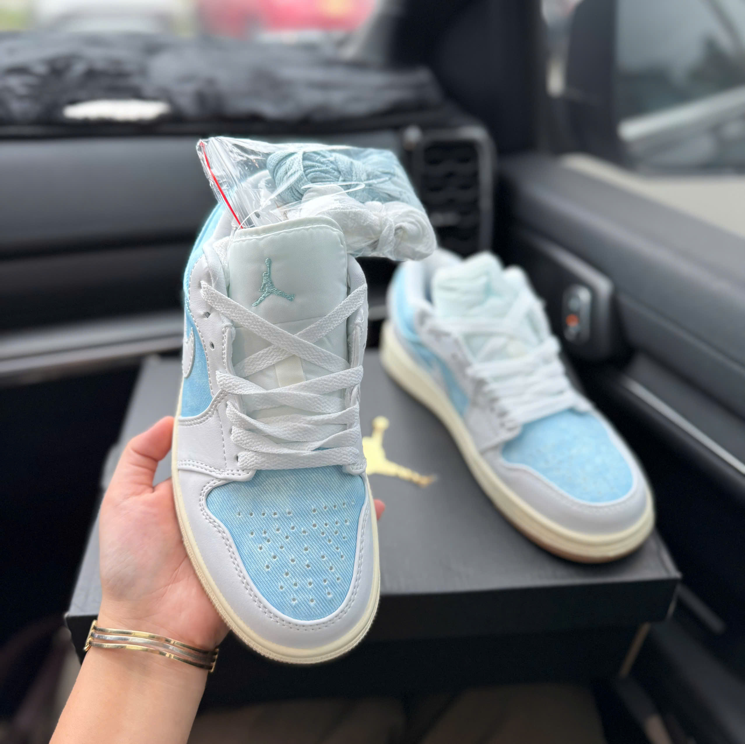 jd trắng xanh thấp