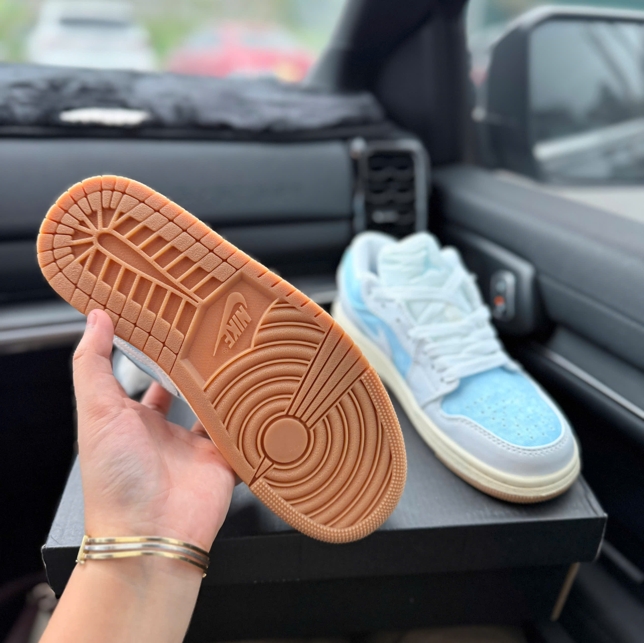 jd trắng xanh thấp