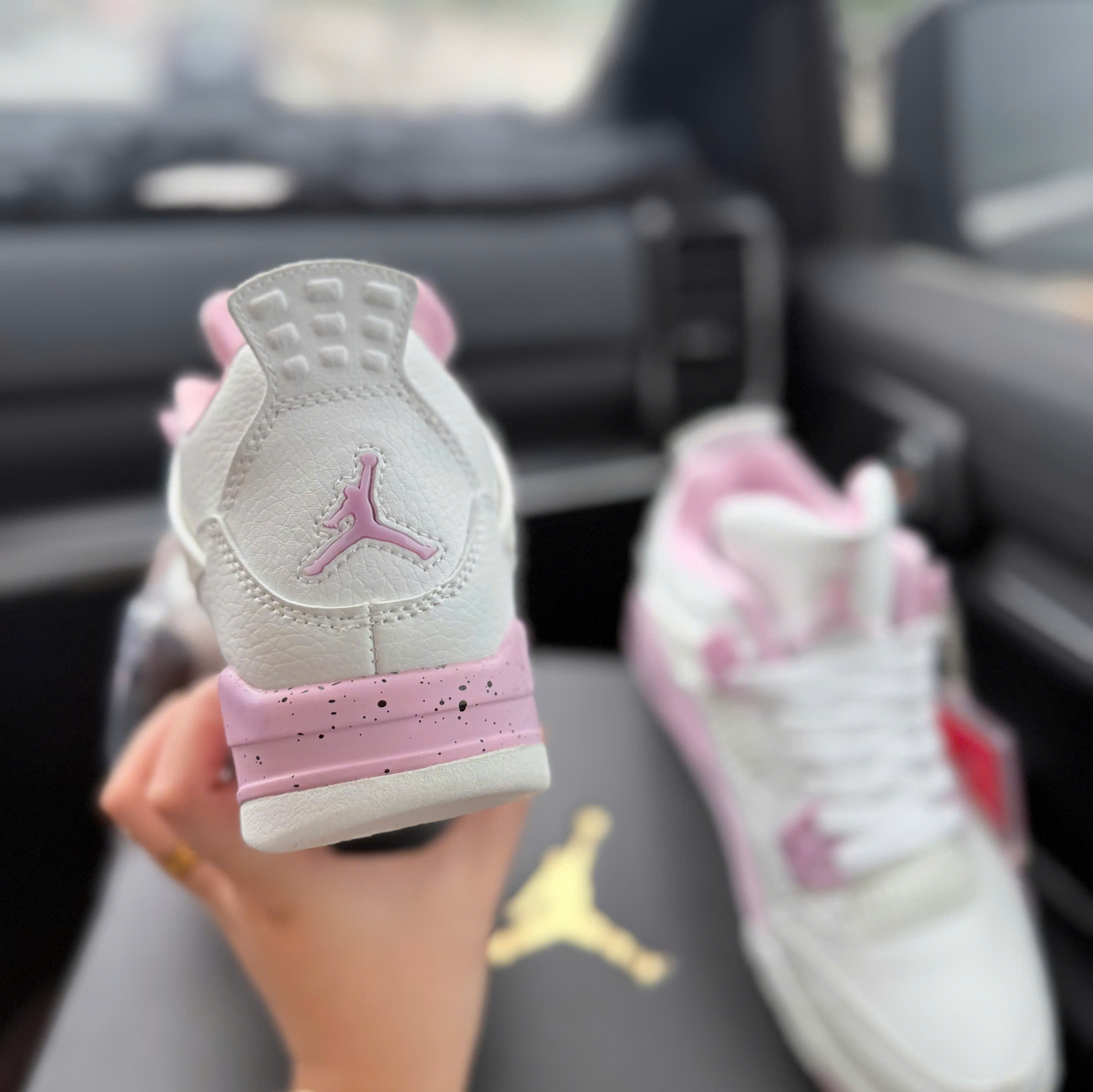 jd4 trắng hồng sc