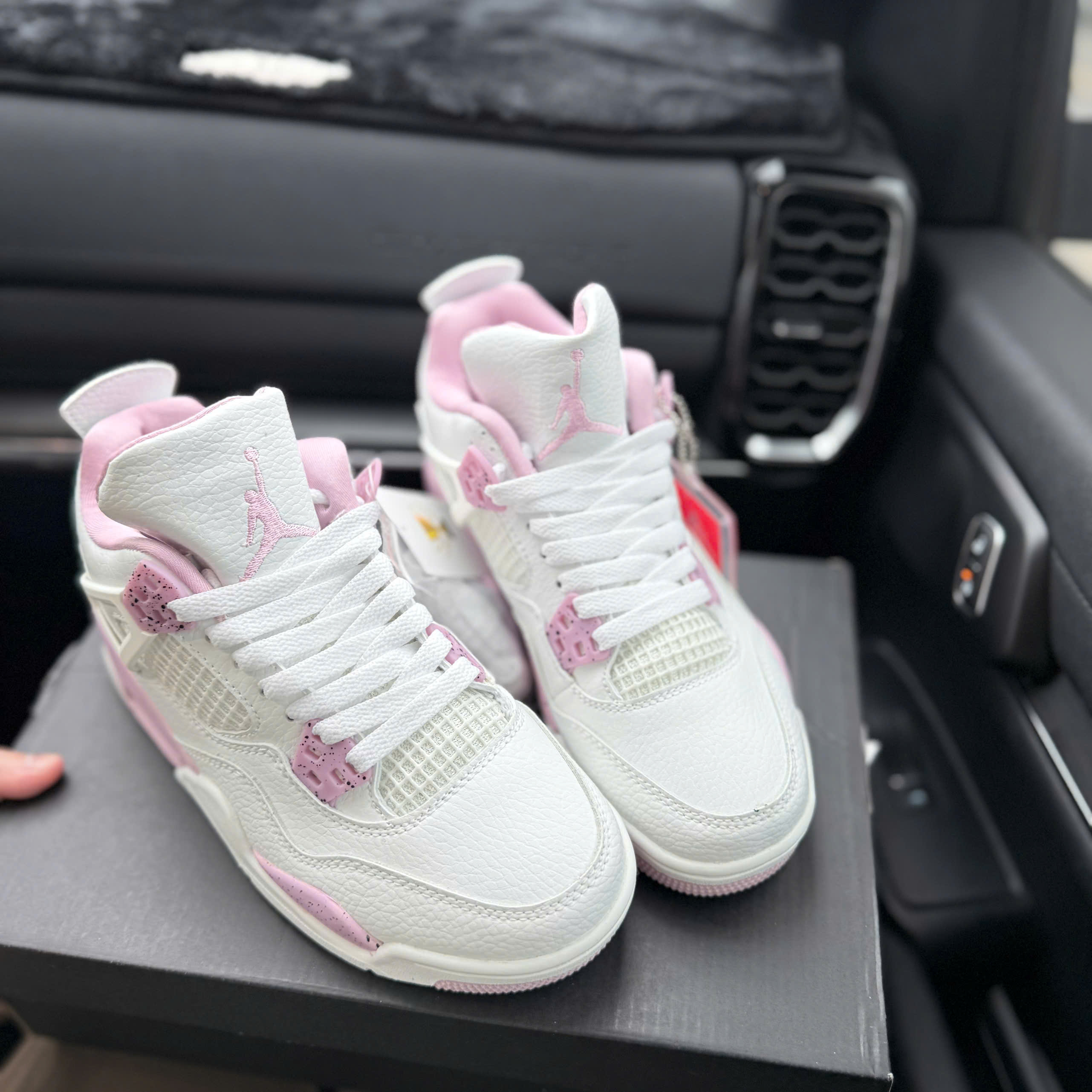 jd4 trắng hồng sc