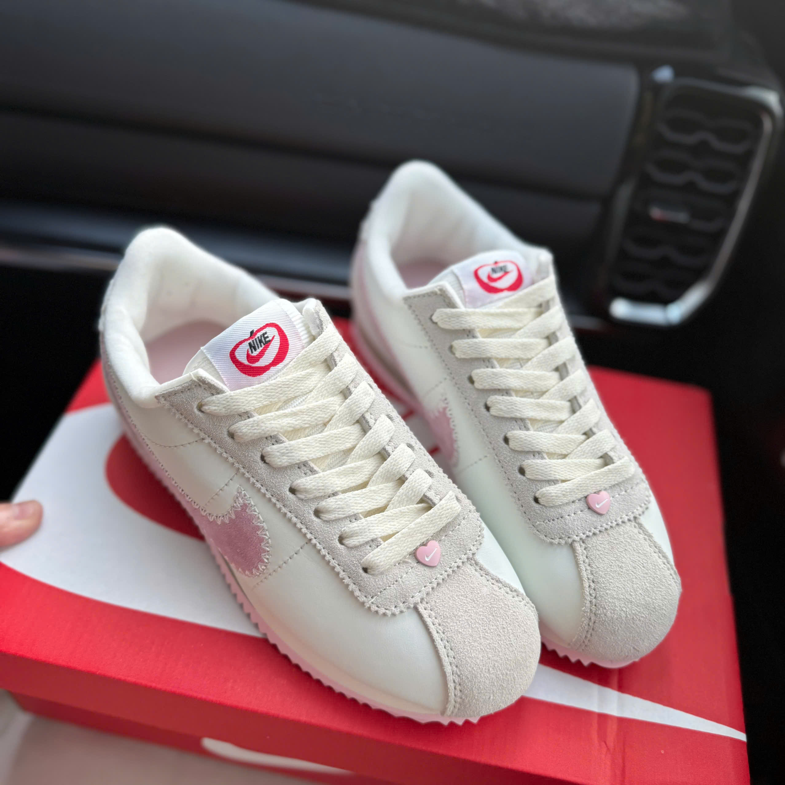 nike cortez vlt hồng