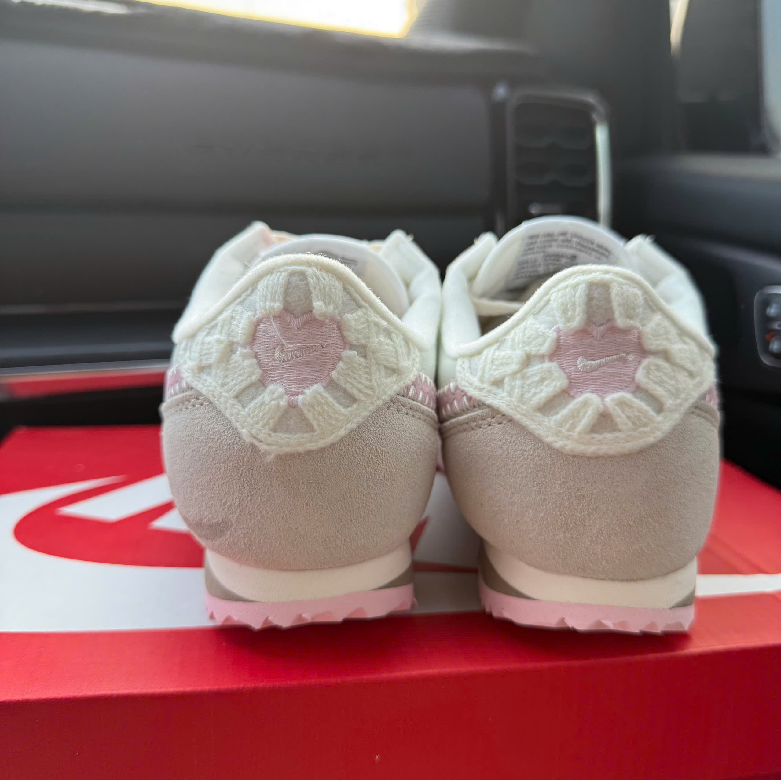 nike cortez vlt hồng