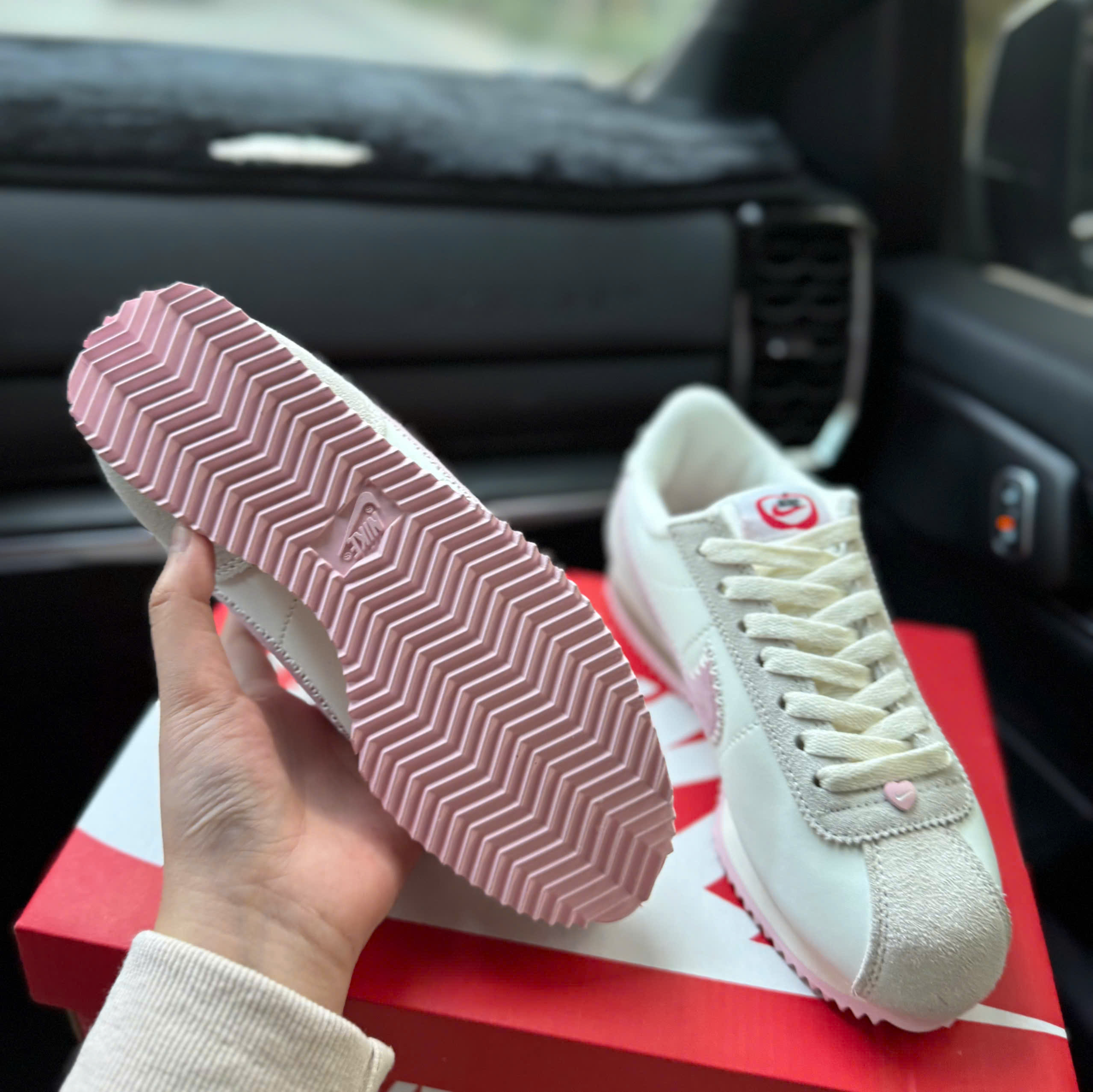 nike cortez vlt hồng