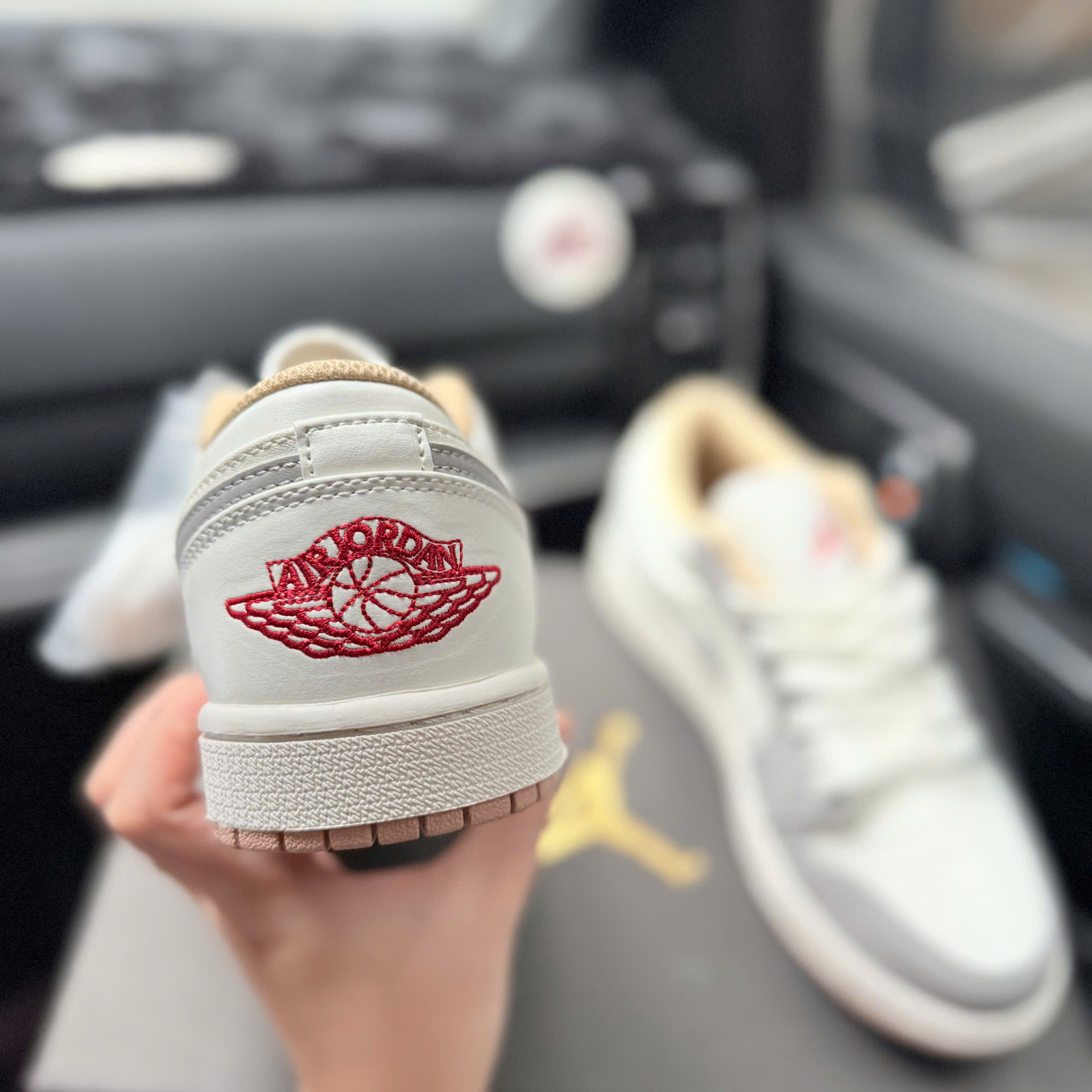 jd xám sữa thấp sc