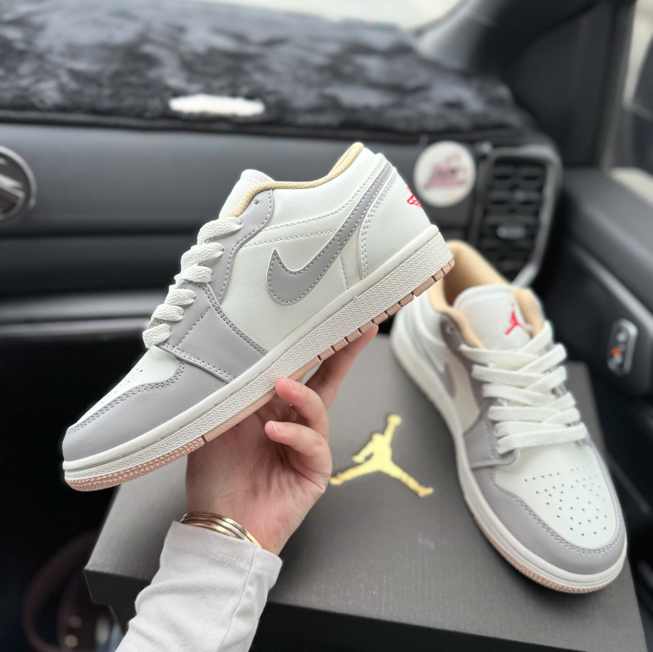 jd xám sữa thấp sc