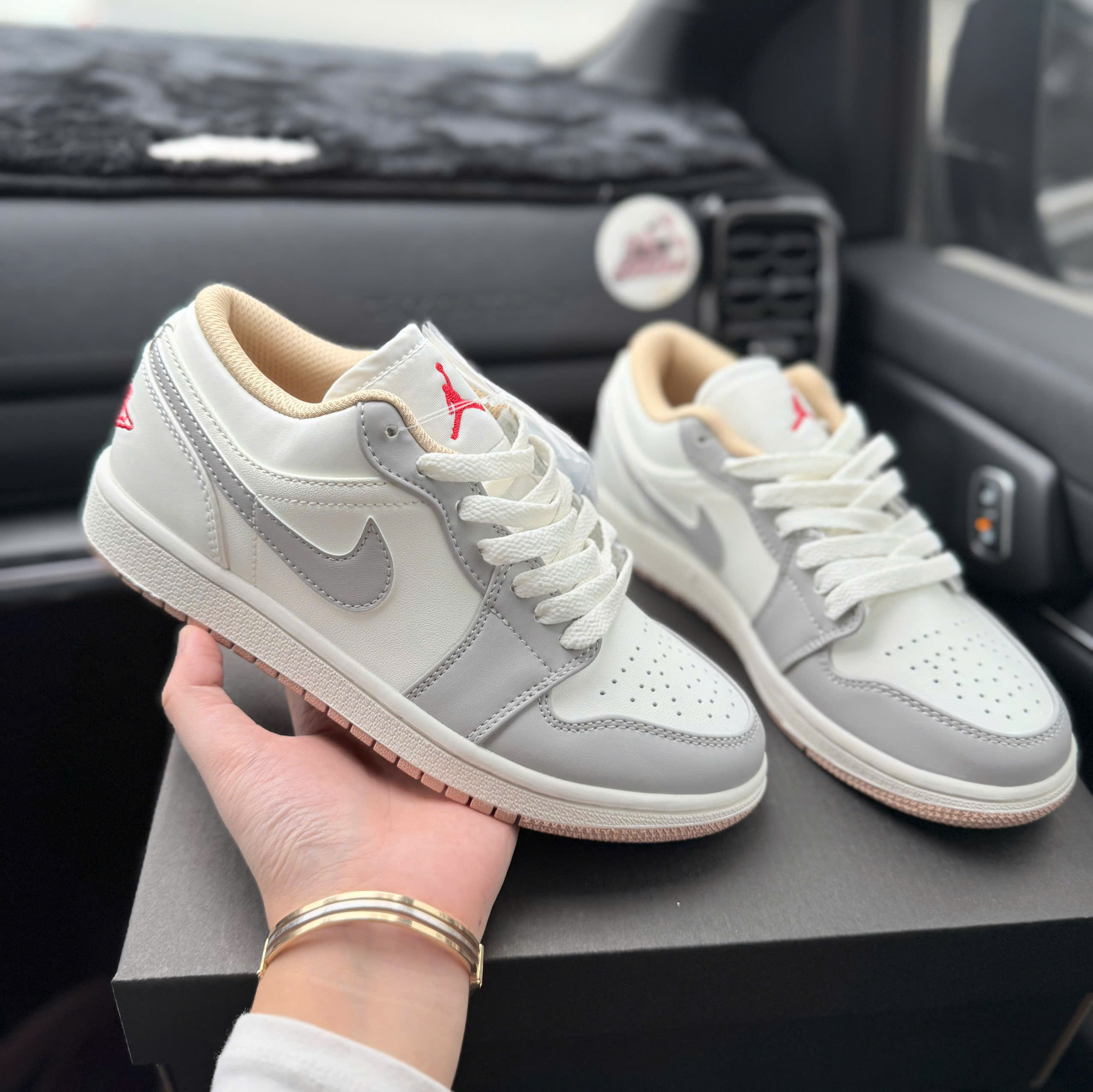 jd xám sữa thấp sc