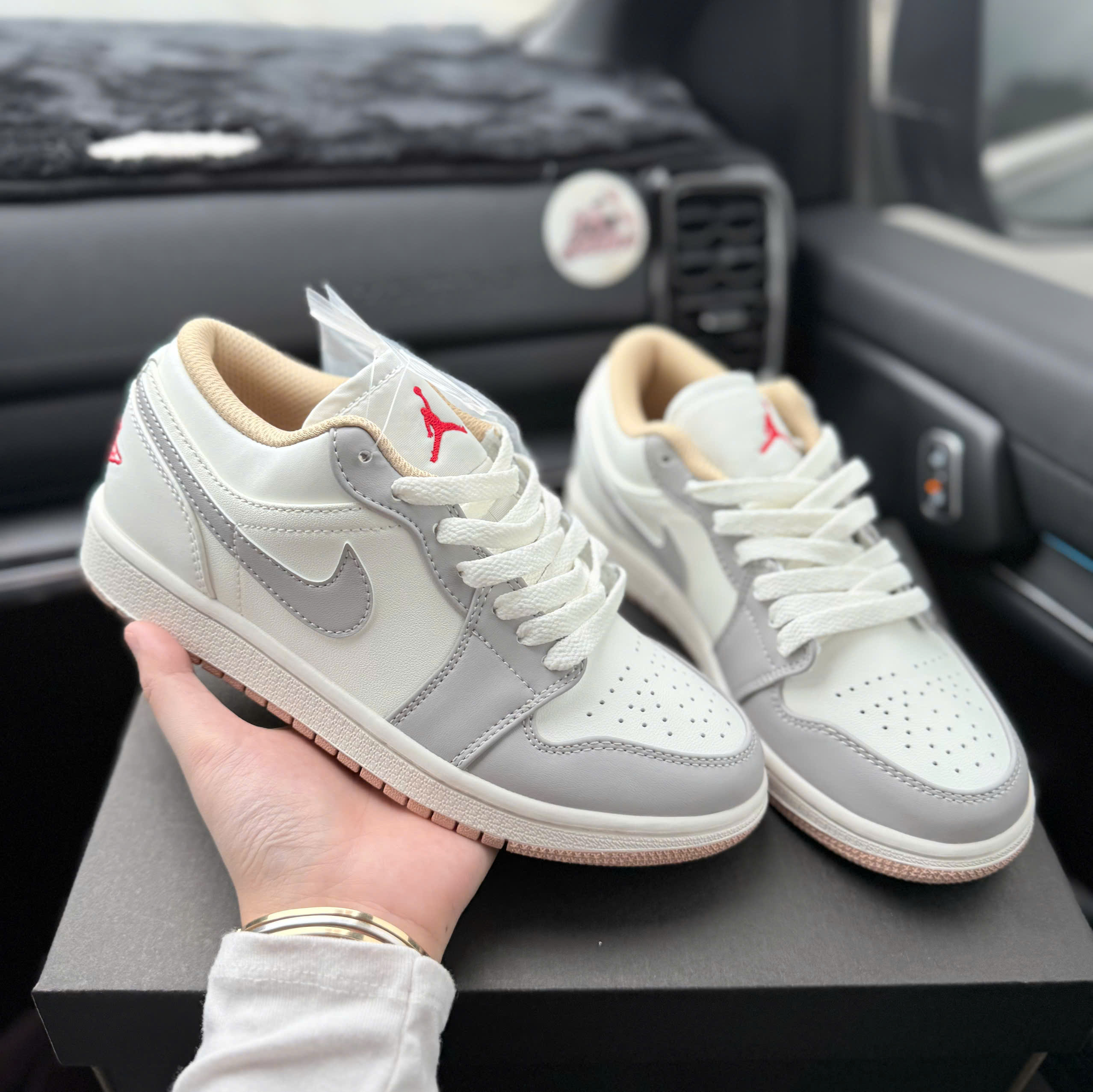 jd xám sữa thấp sc