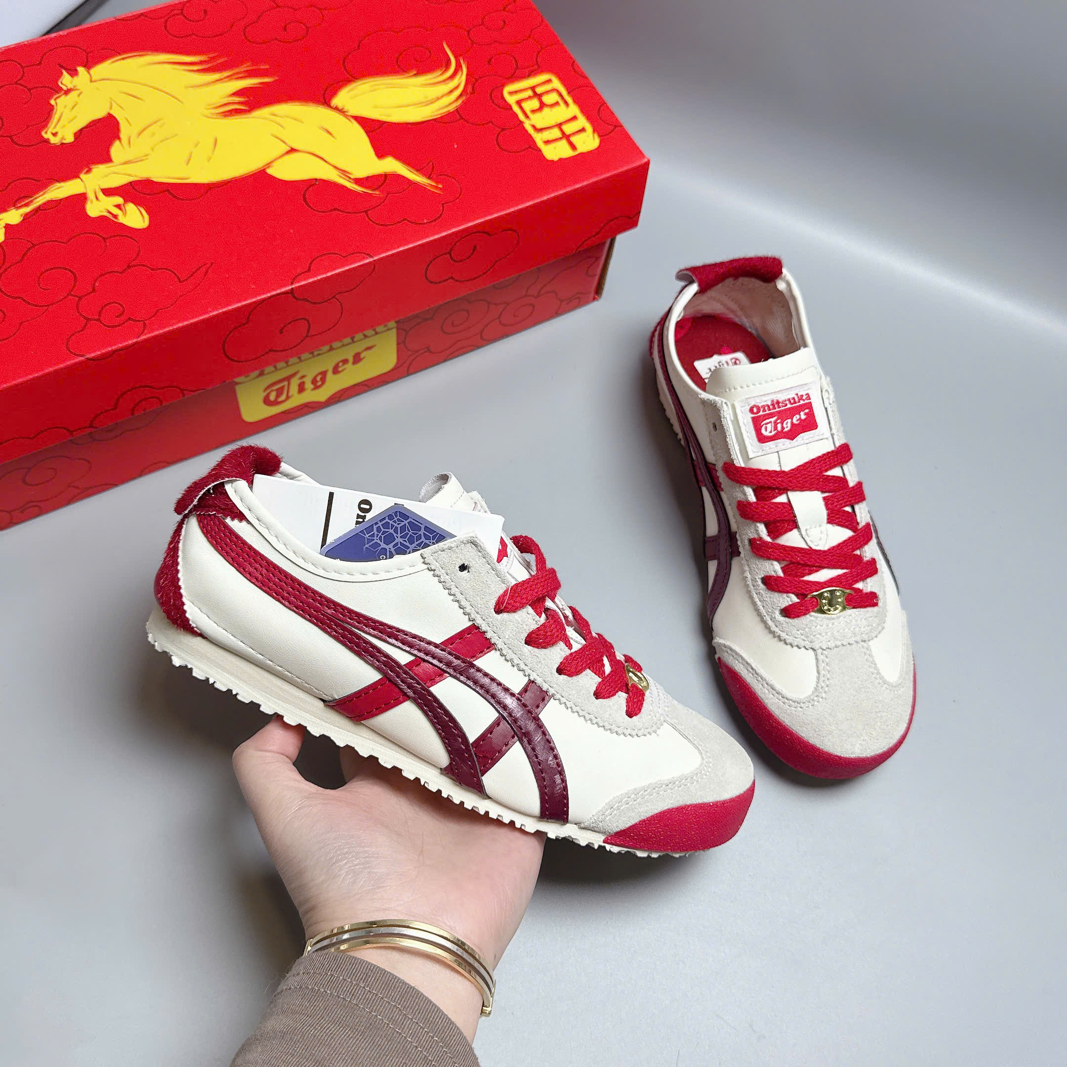 tiger kem đỏ (new year)