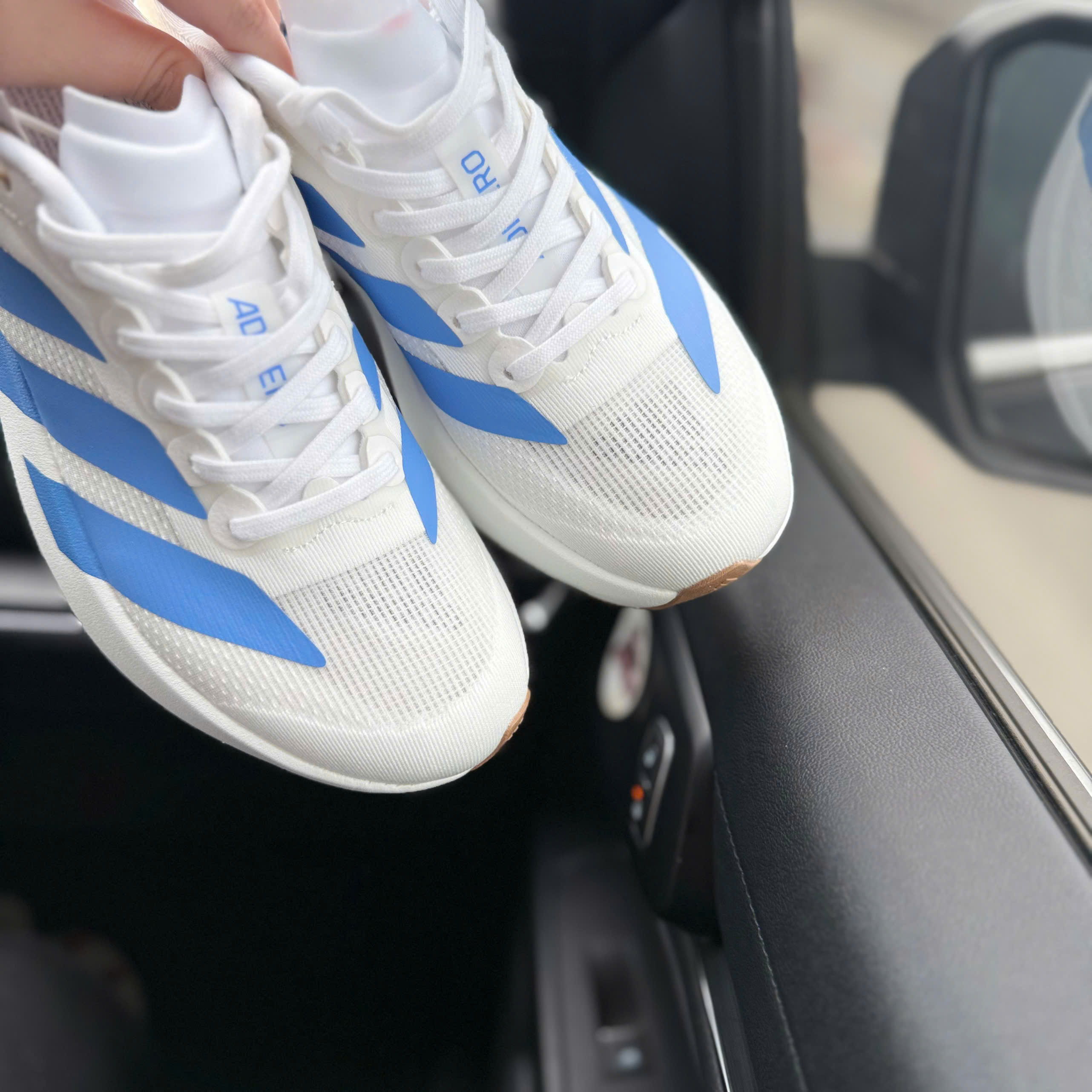 adizero evo trắng xanh