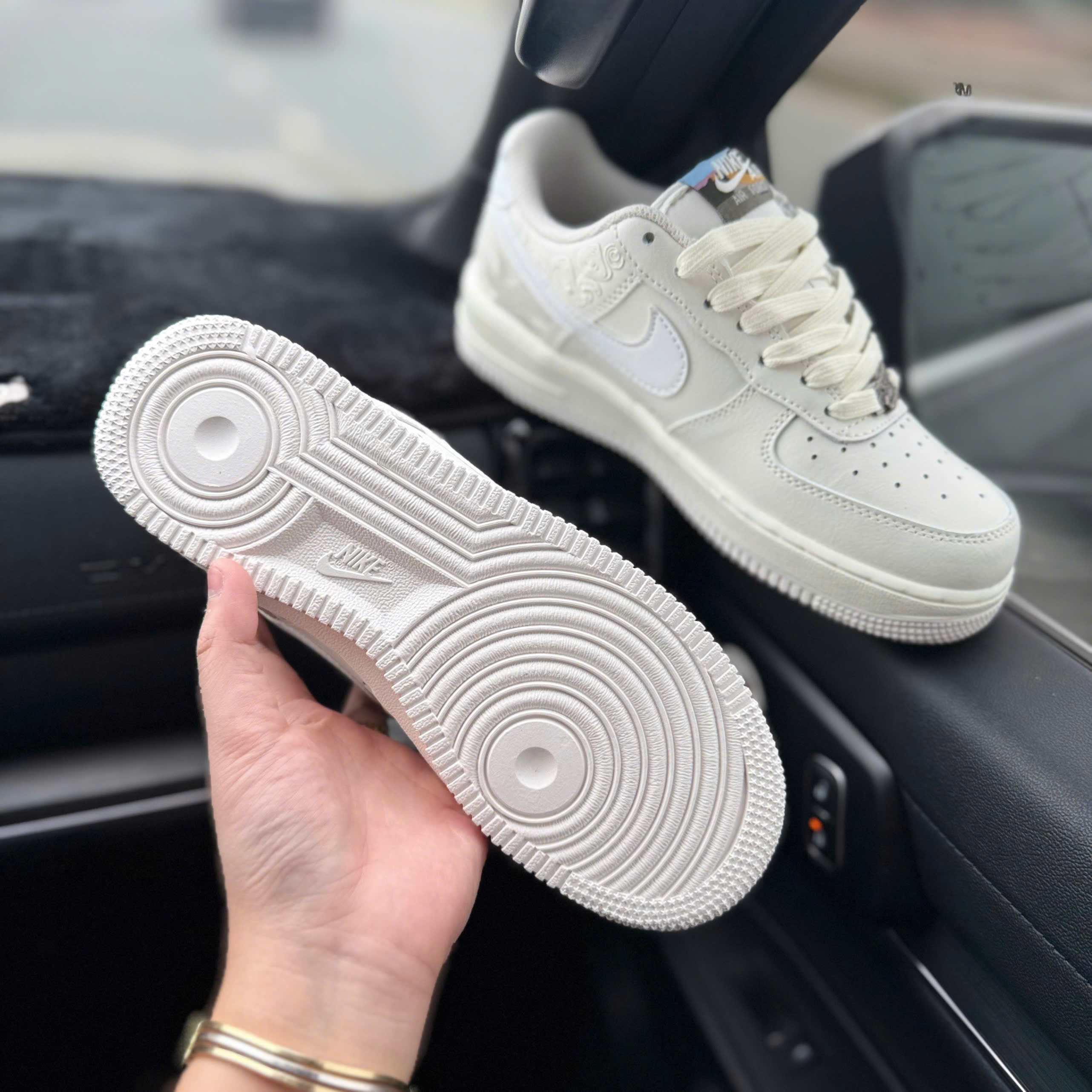 af1 ngựa trắng 2026