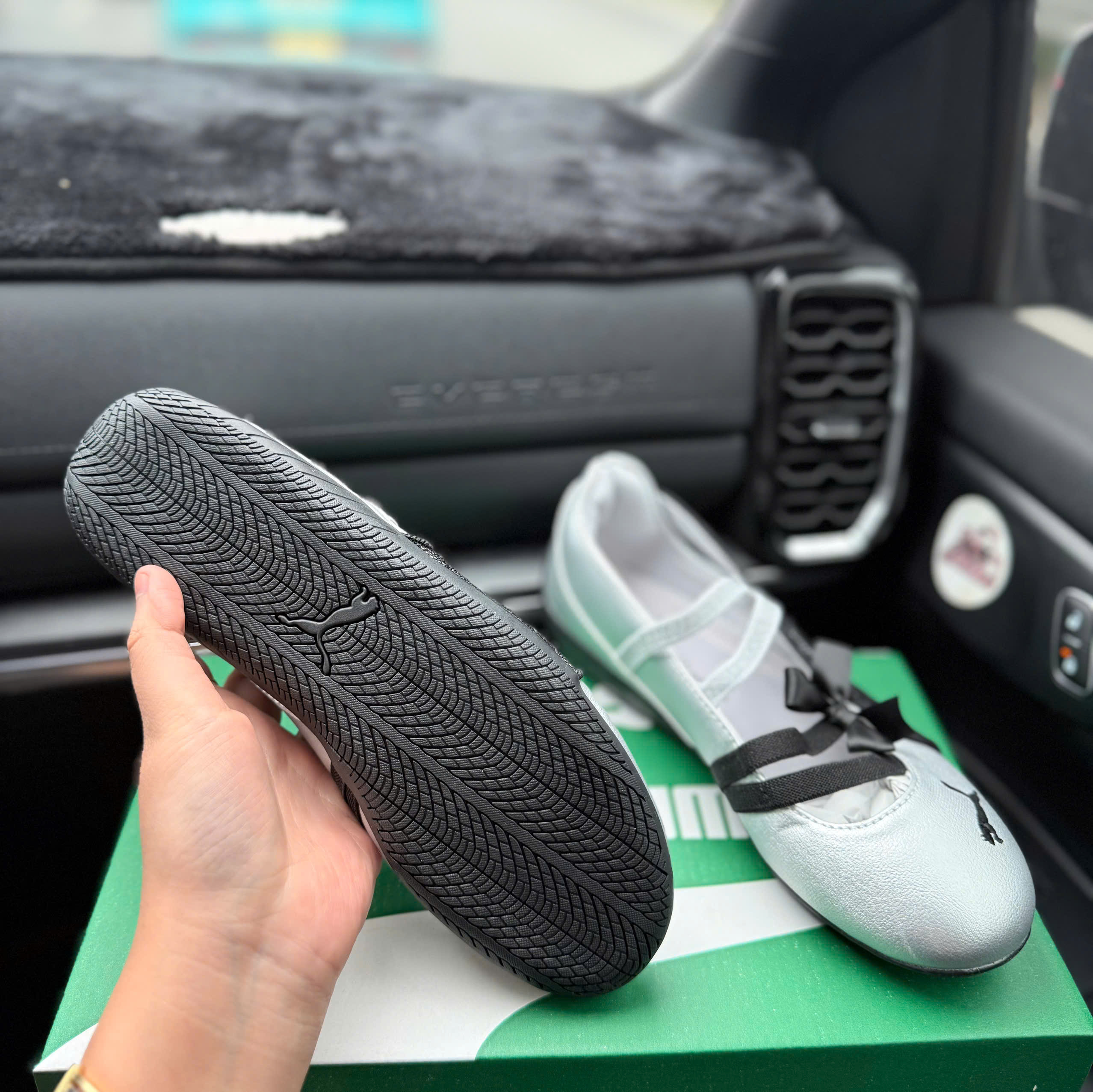 bb puma ren nơ bạc