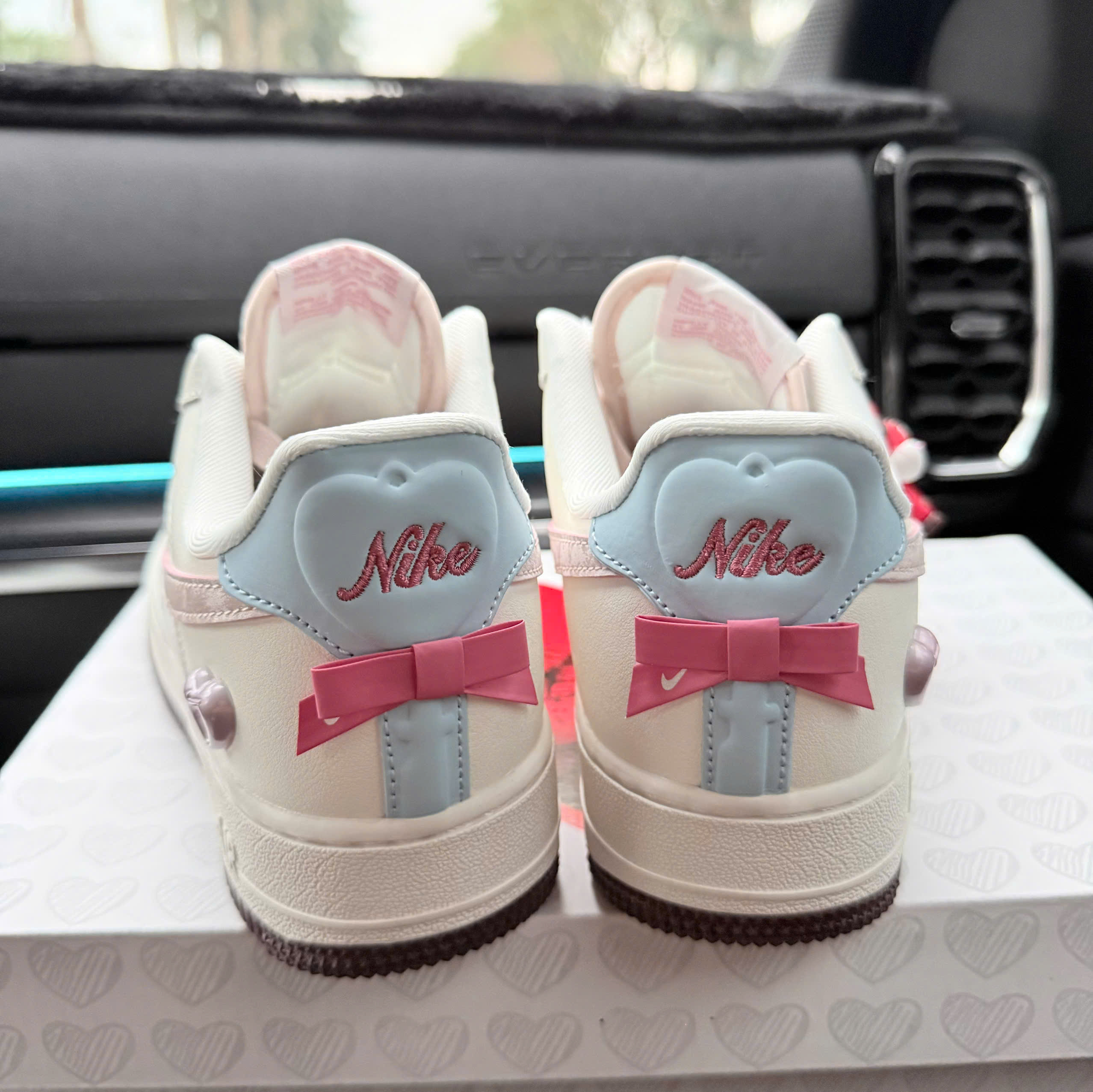 AF1 NƠ TIM 2026 ❤️