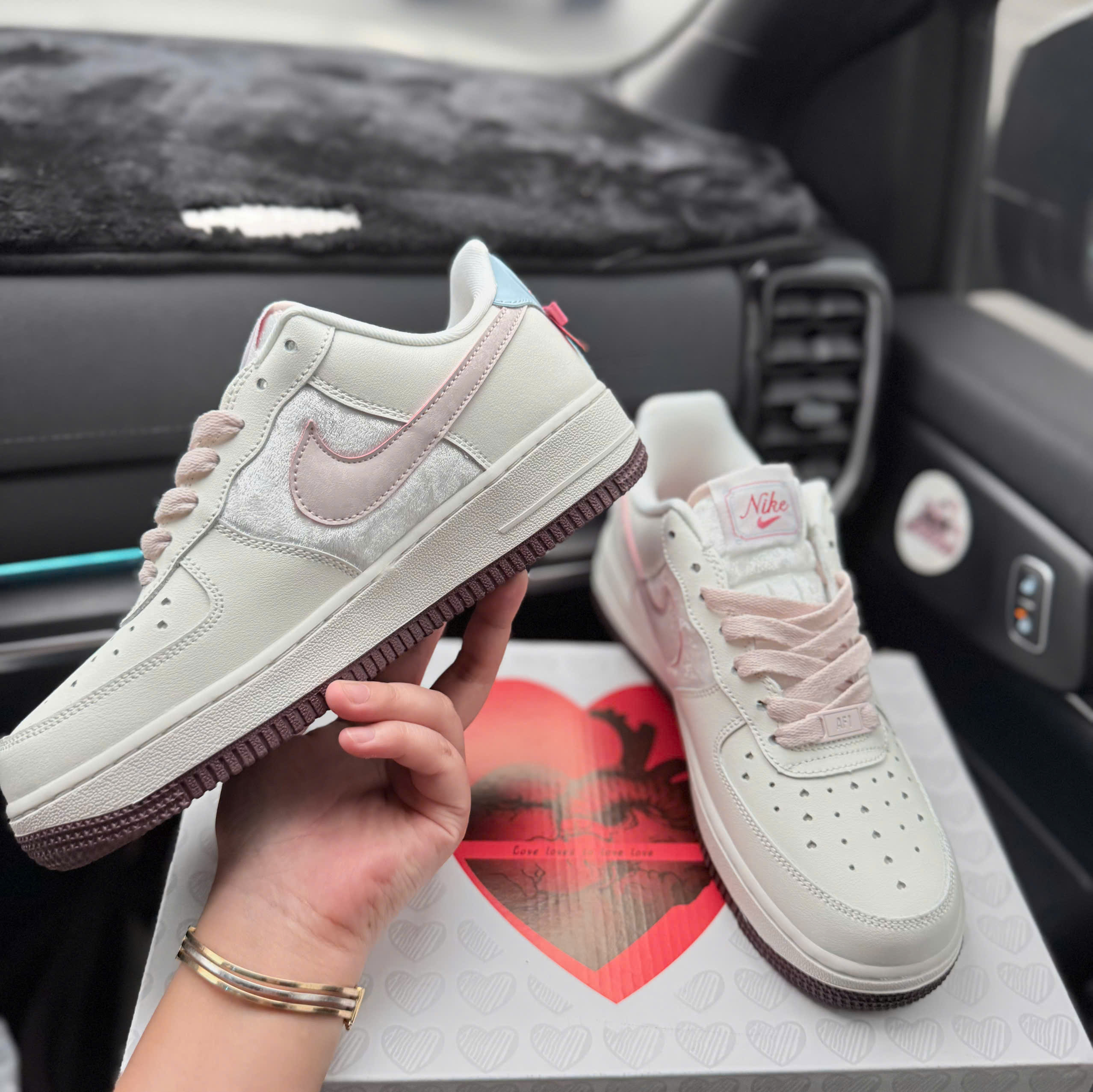 AF1 NƠ TIM 2026 ❤️