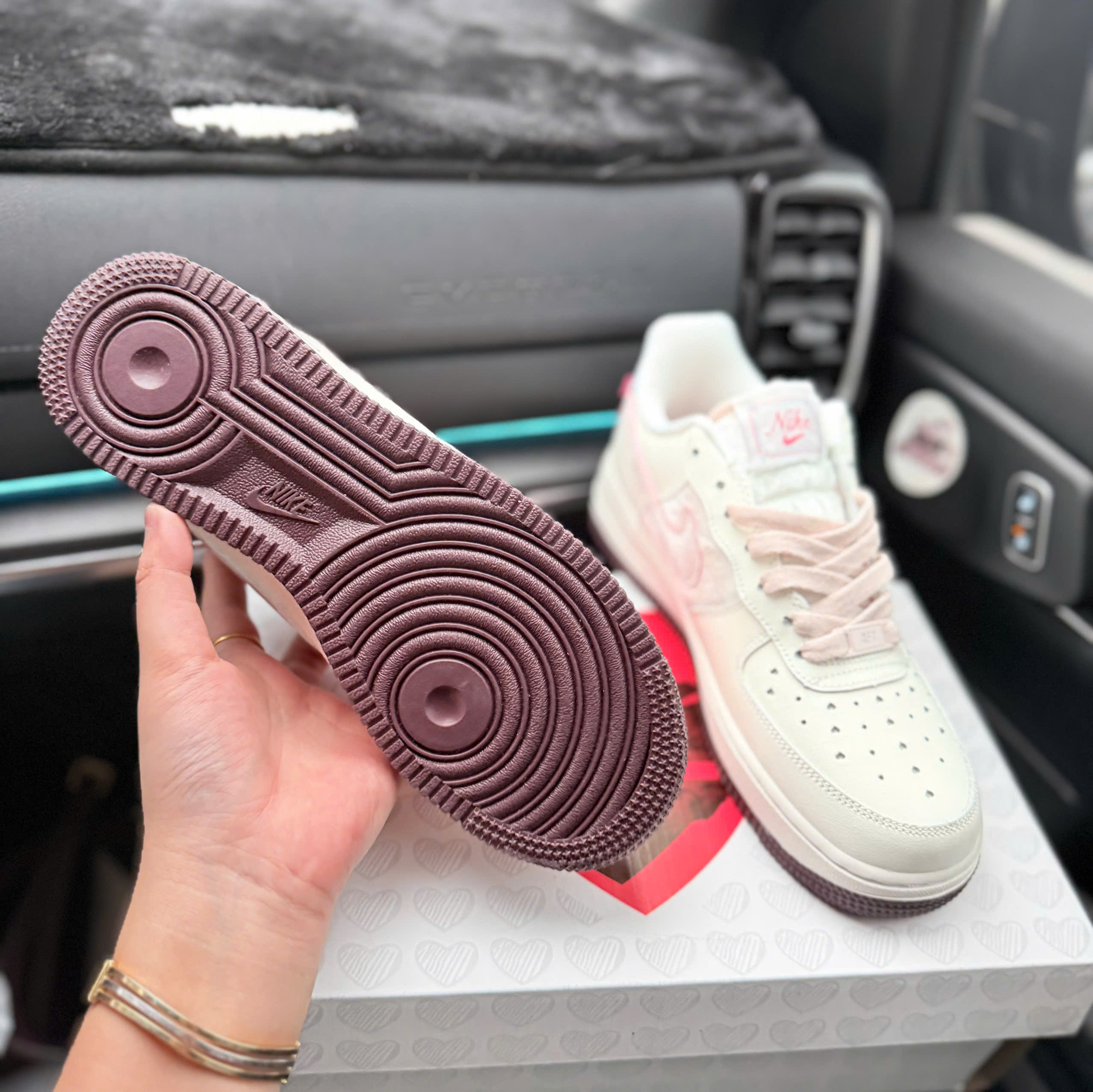 AF1 NƠ TIM 2026 ❤️