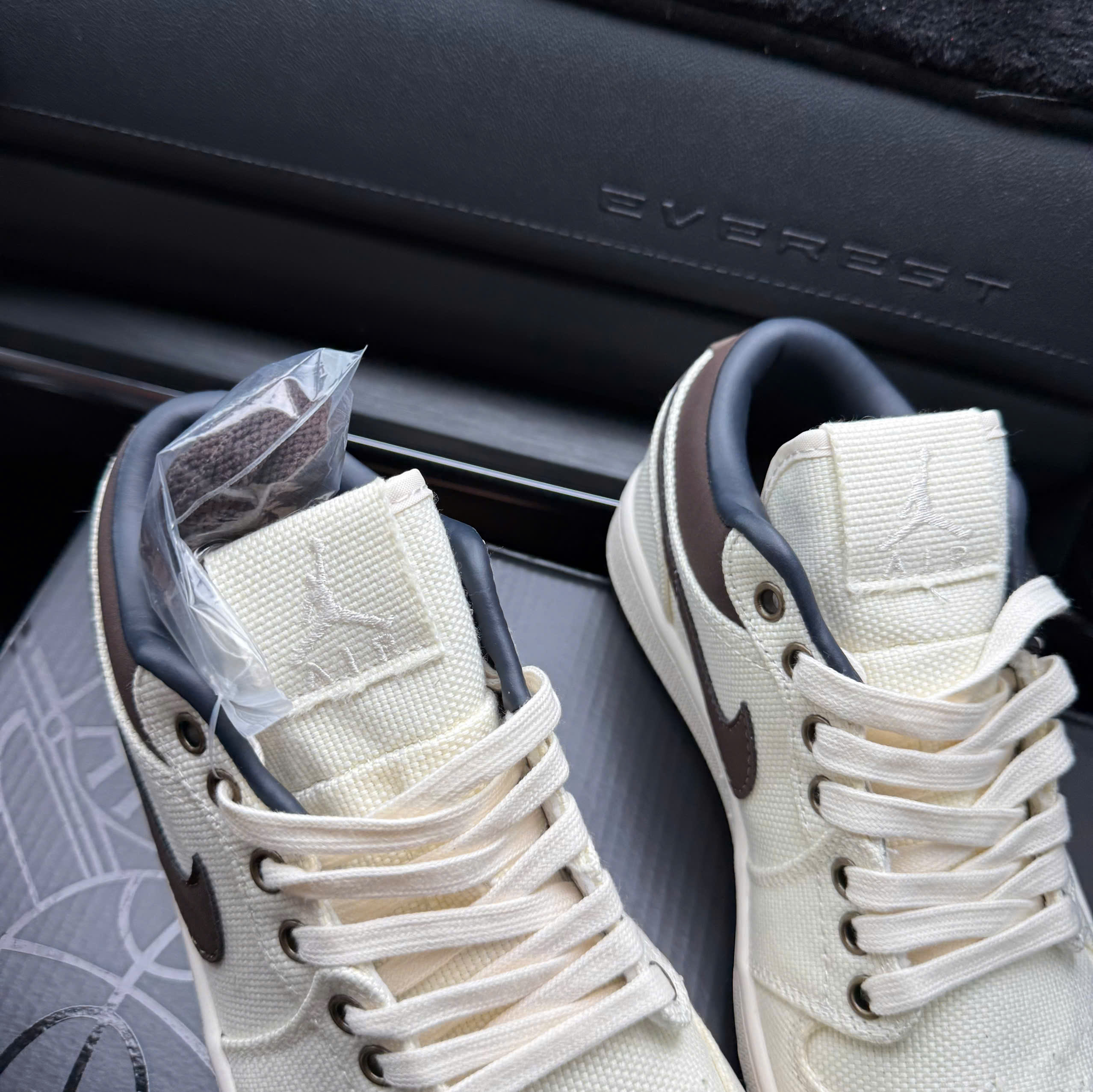 jd kem nâu vải thấp sc