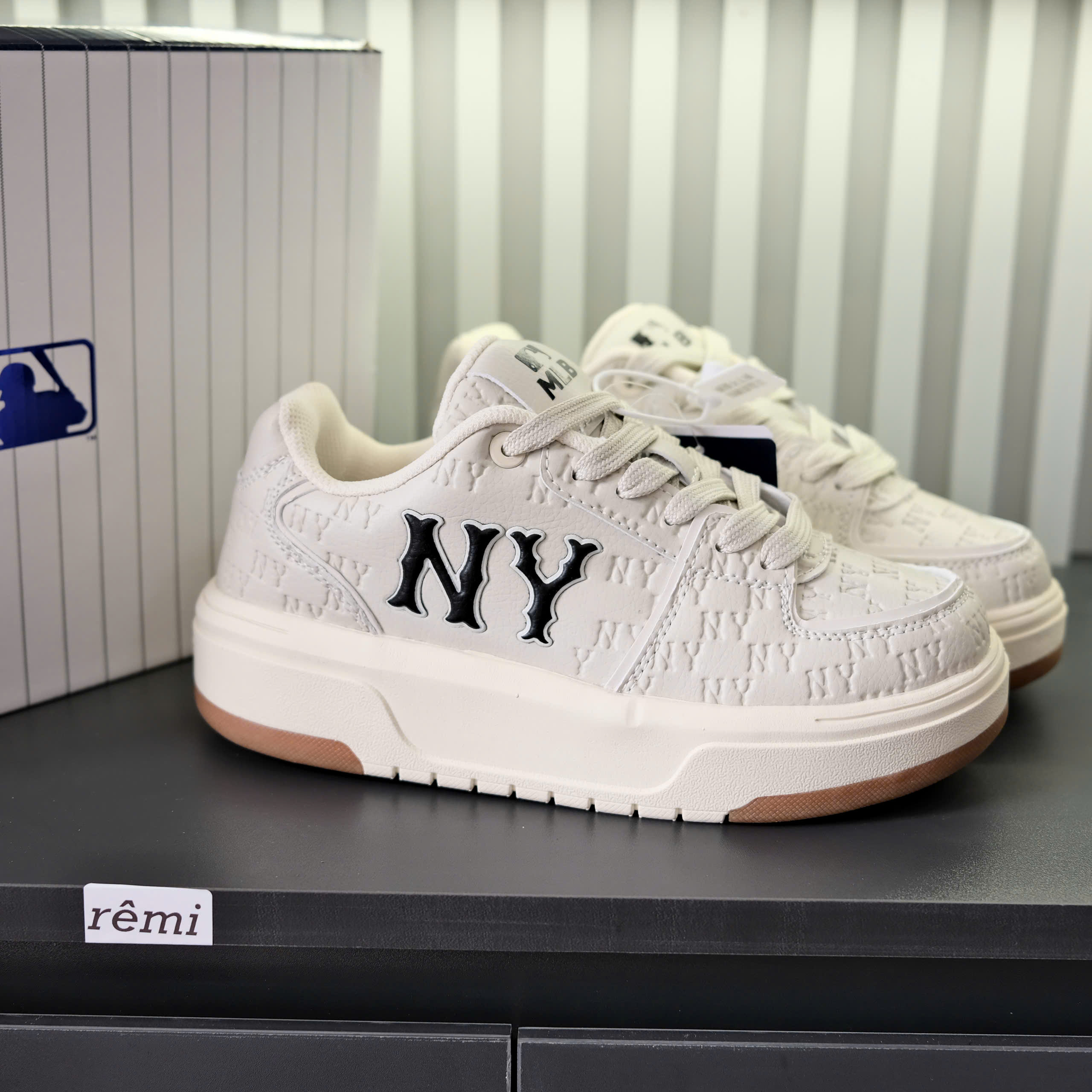 mlb 2025 NY trắng nâu