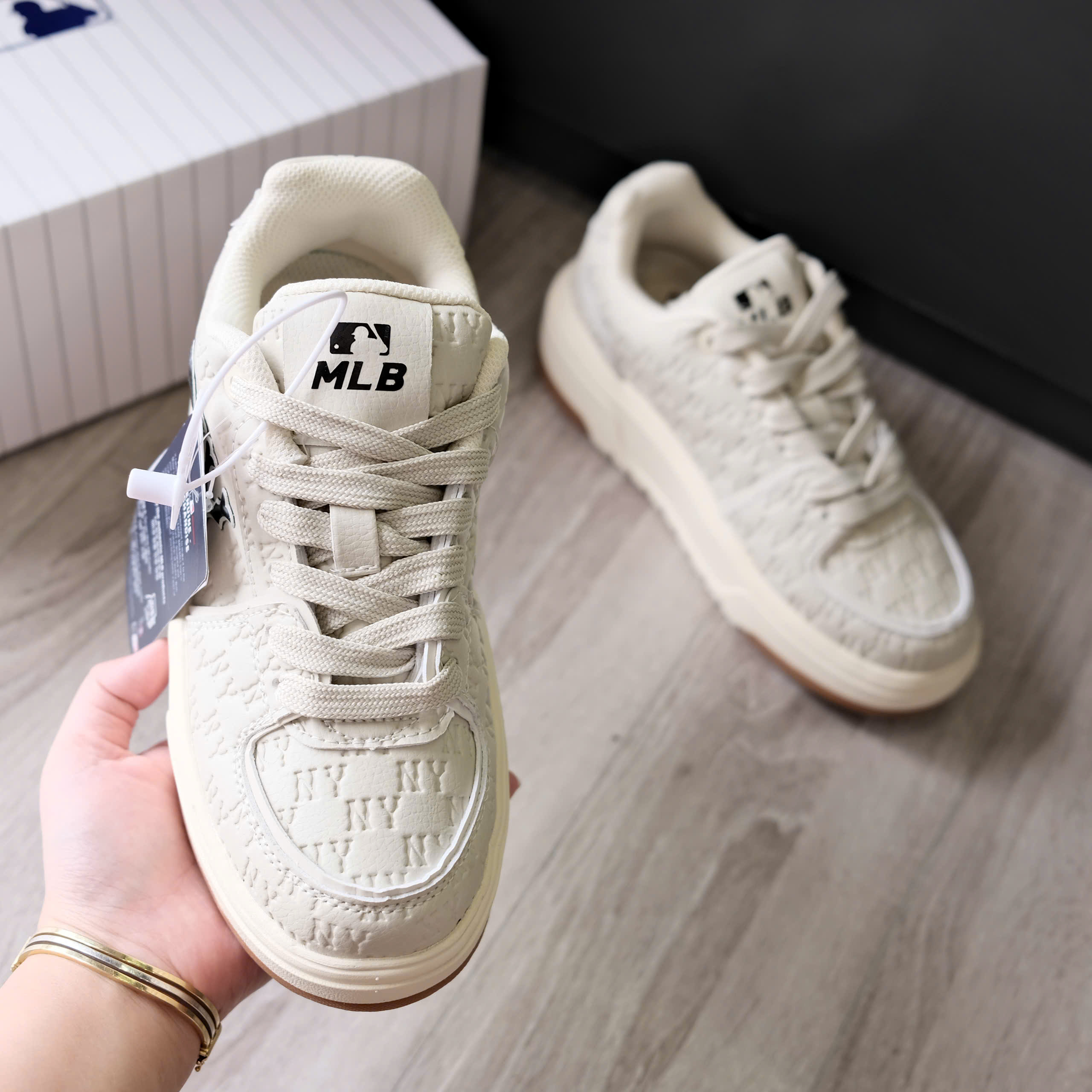 mlb 2025 NY trắng nâu