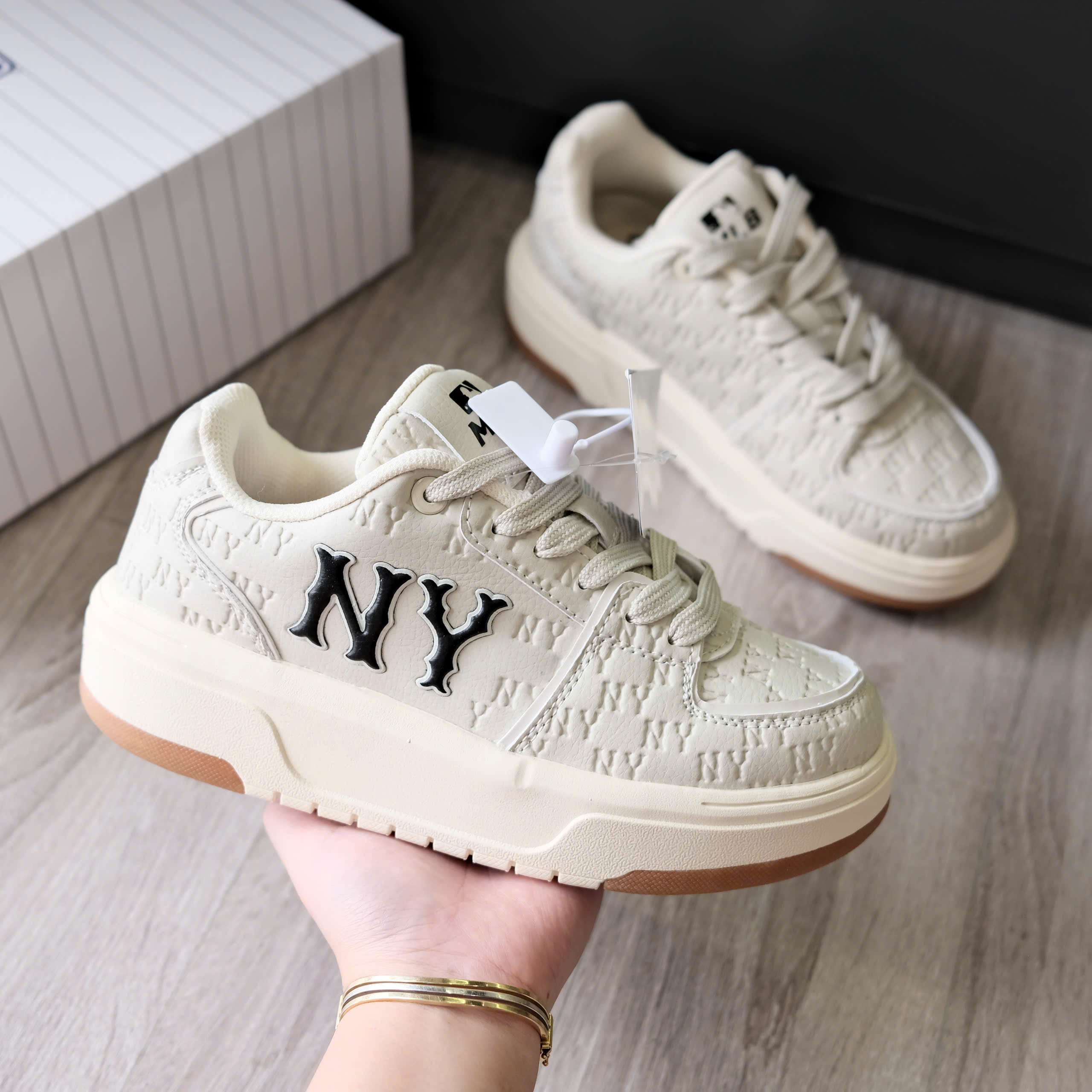 mlb 2025 NY trắng nâu