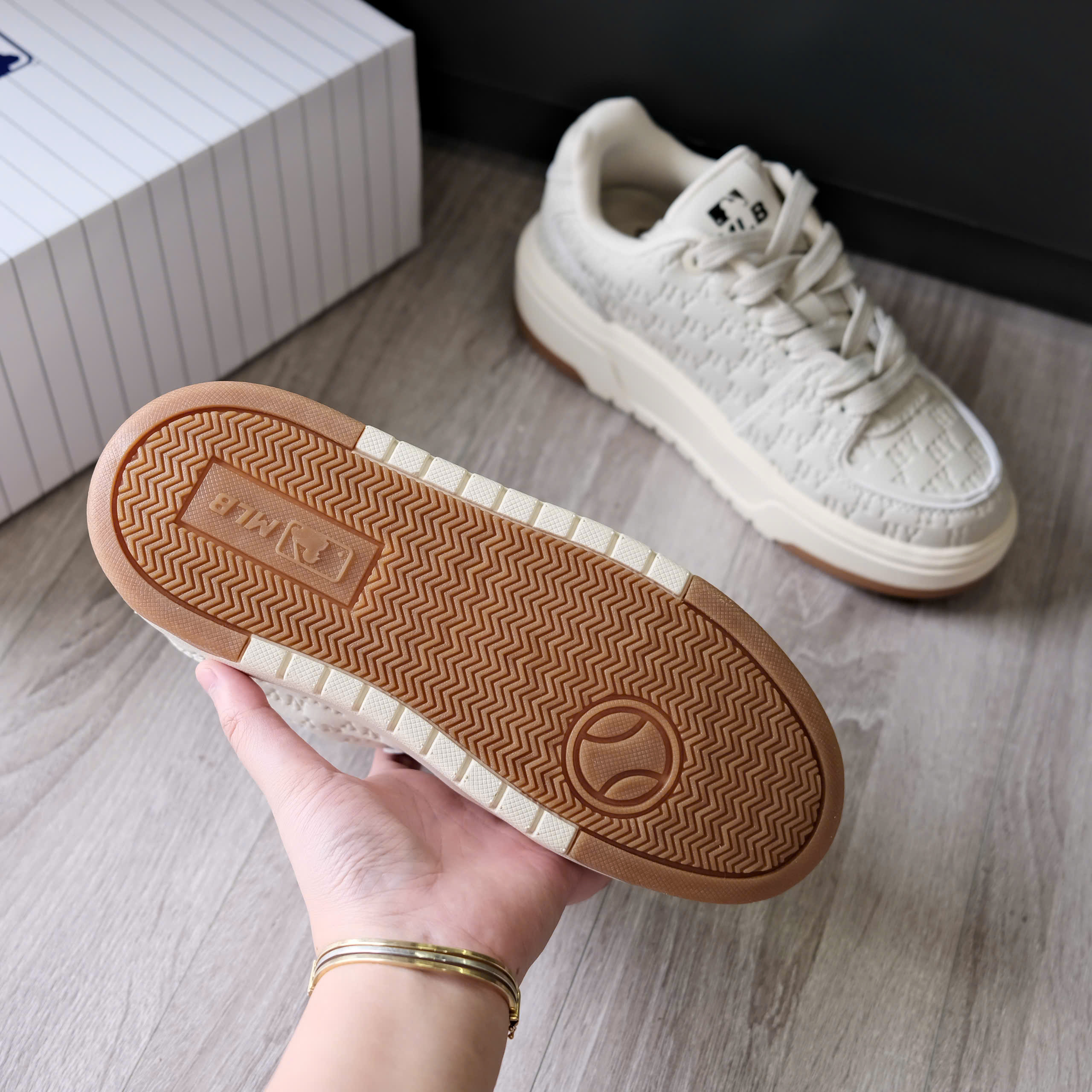 mlb 2025 NY trắng nâu