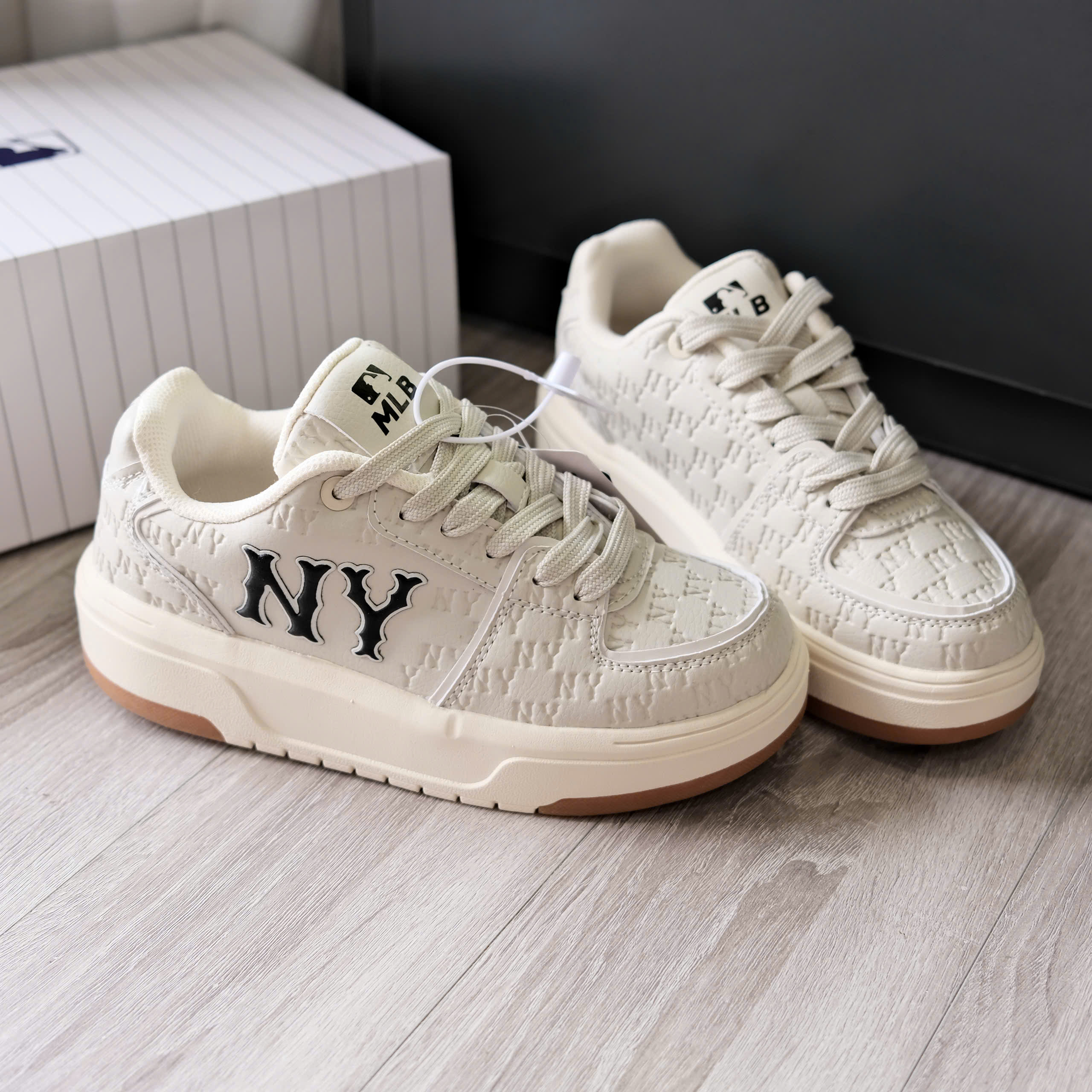 mlb 2025 NY trắng nâu