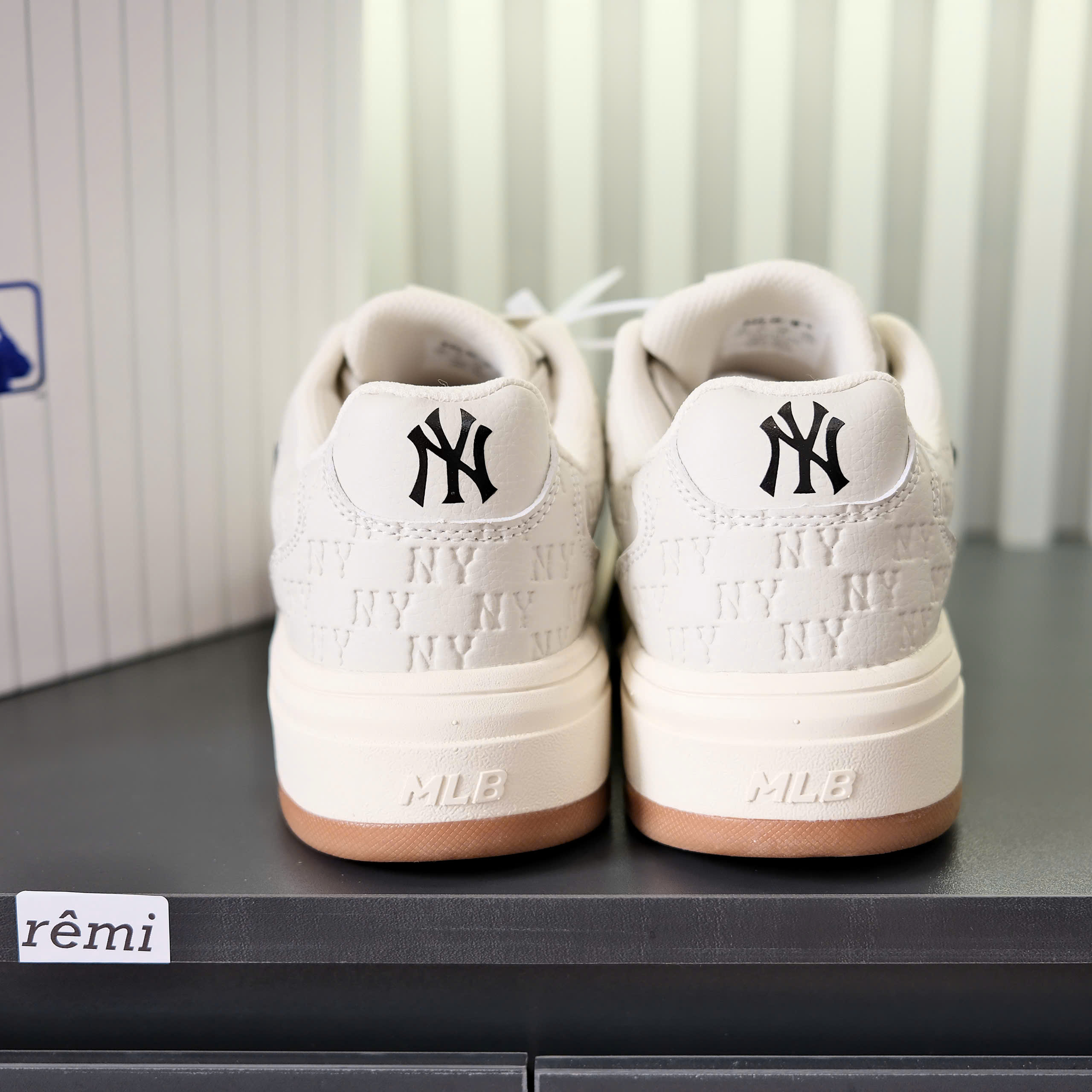 mlb 2025 NY trắng nâu