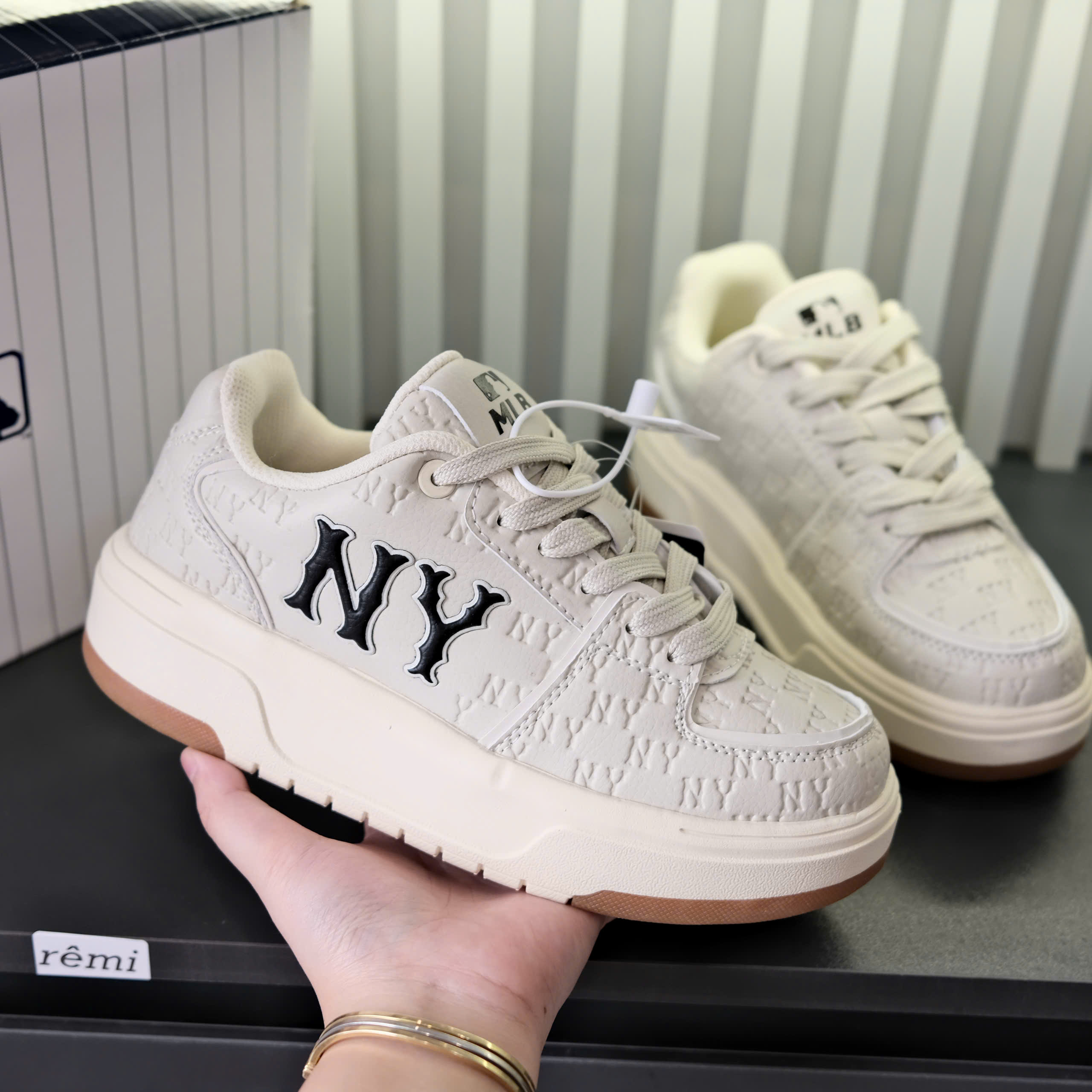 mlb 2025 NY trắng nâu