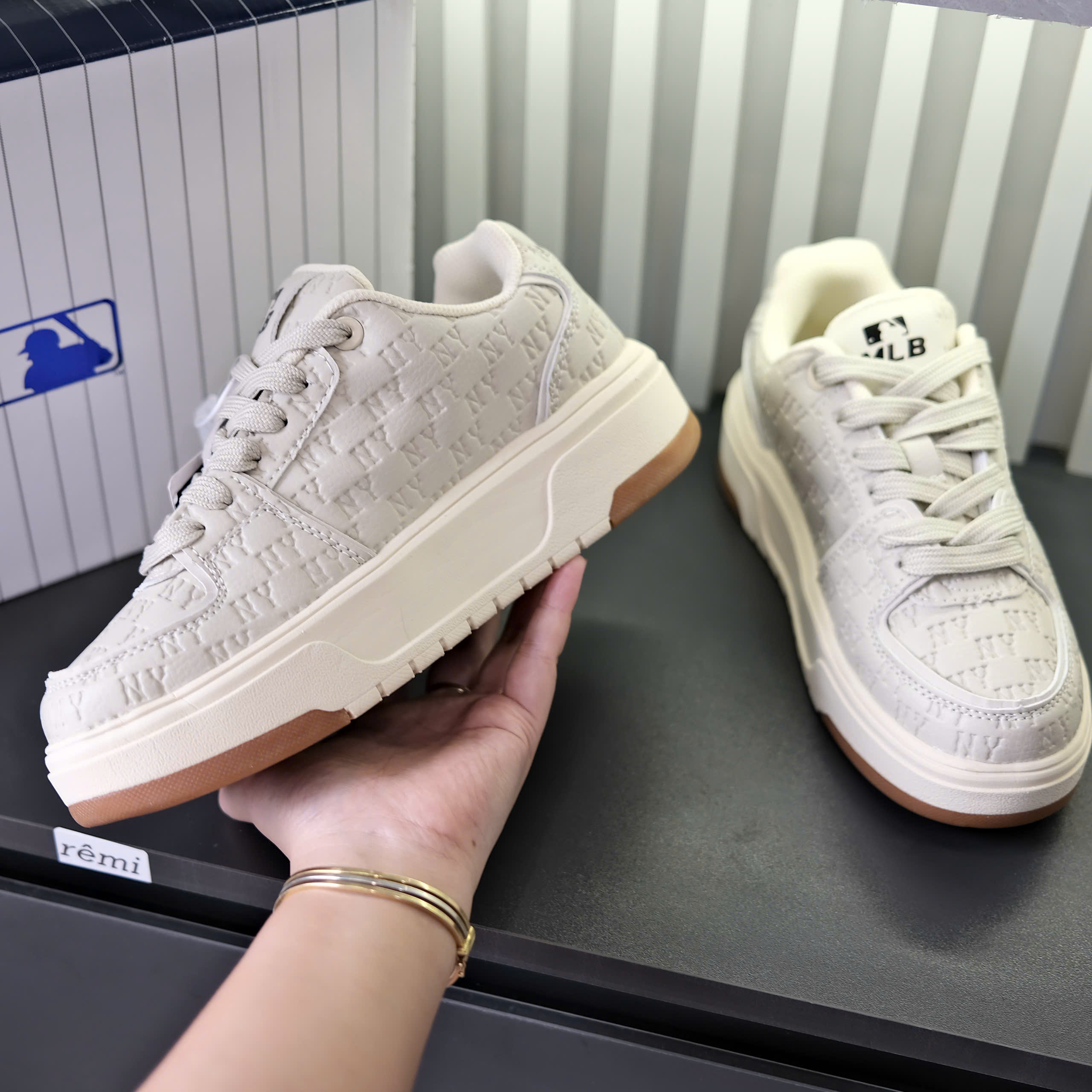 mlb 2025 NY trắng nâu