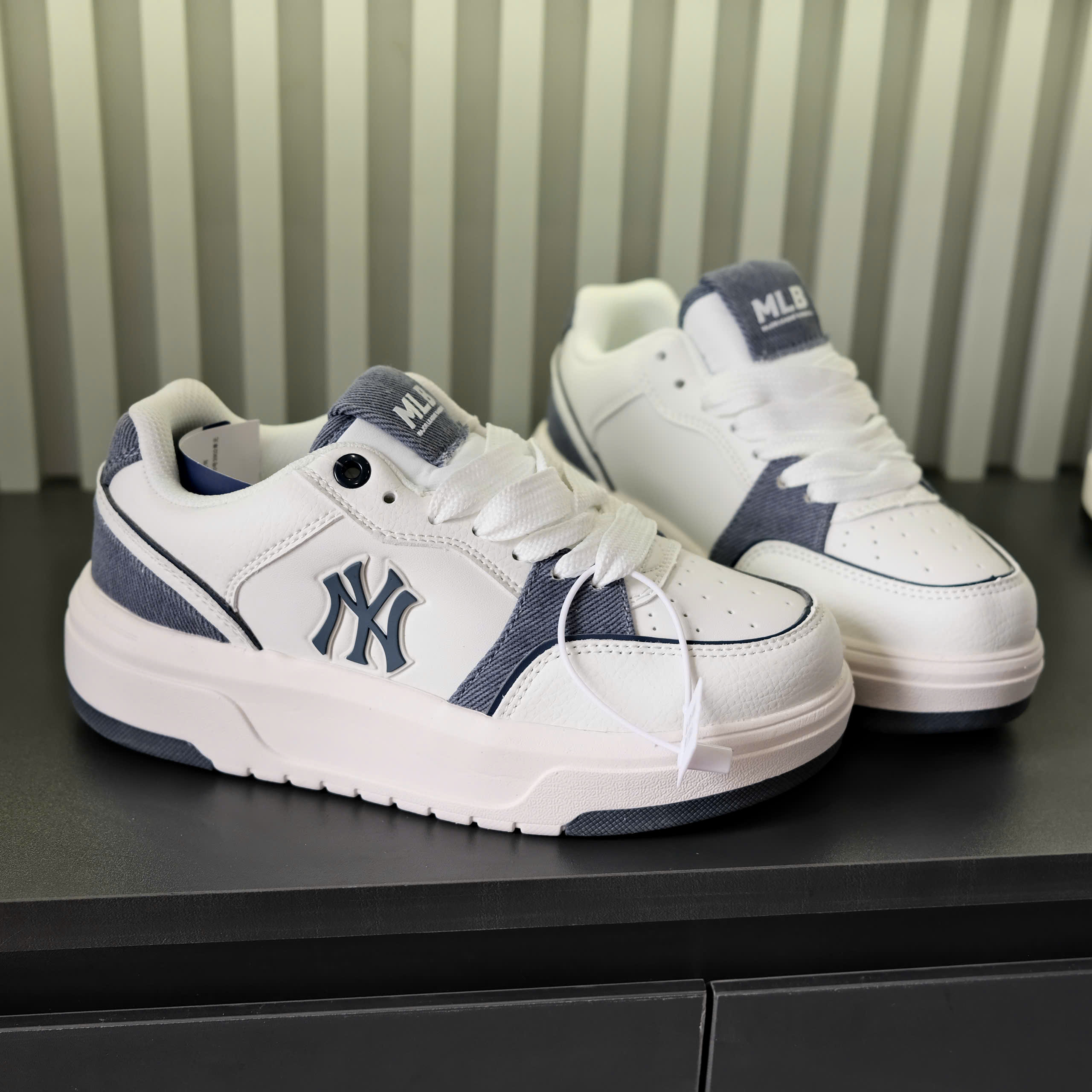 mlb 2025 trắng xanh