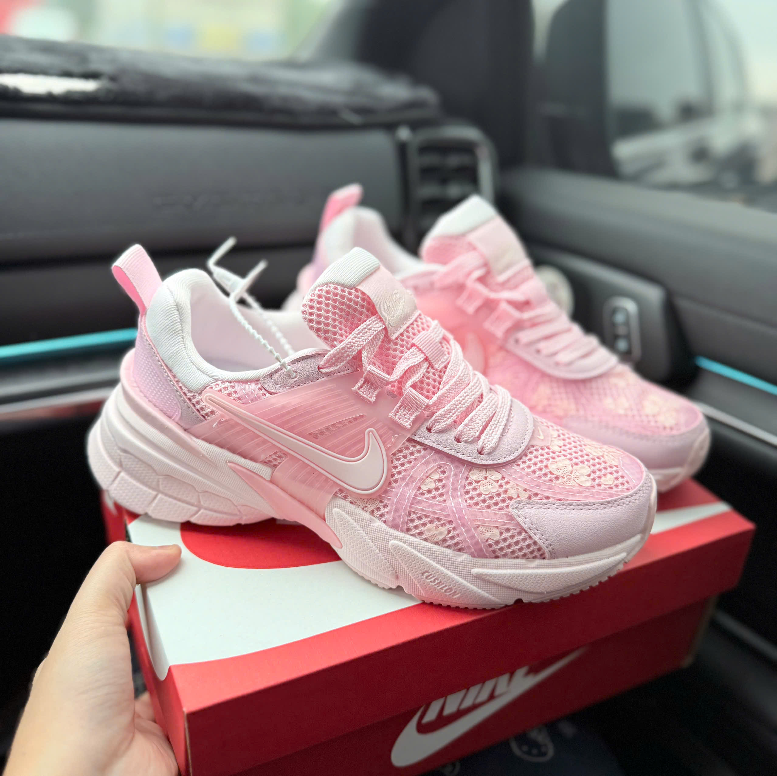 nike v2k hồng baby