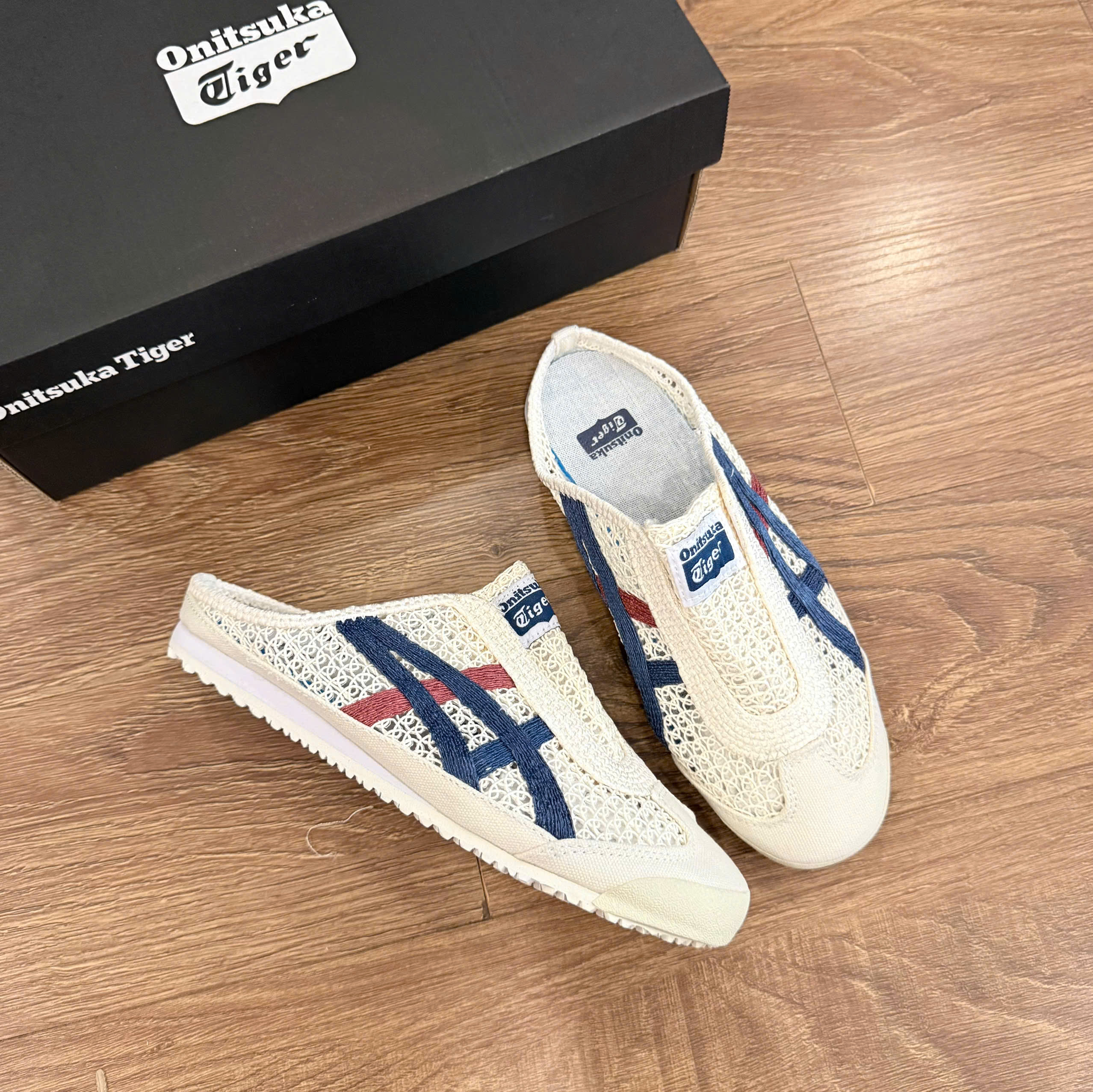 sục tiger xanh đỏ