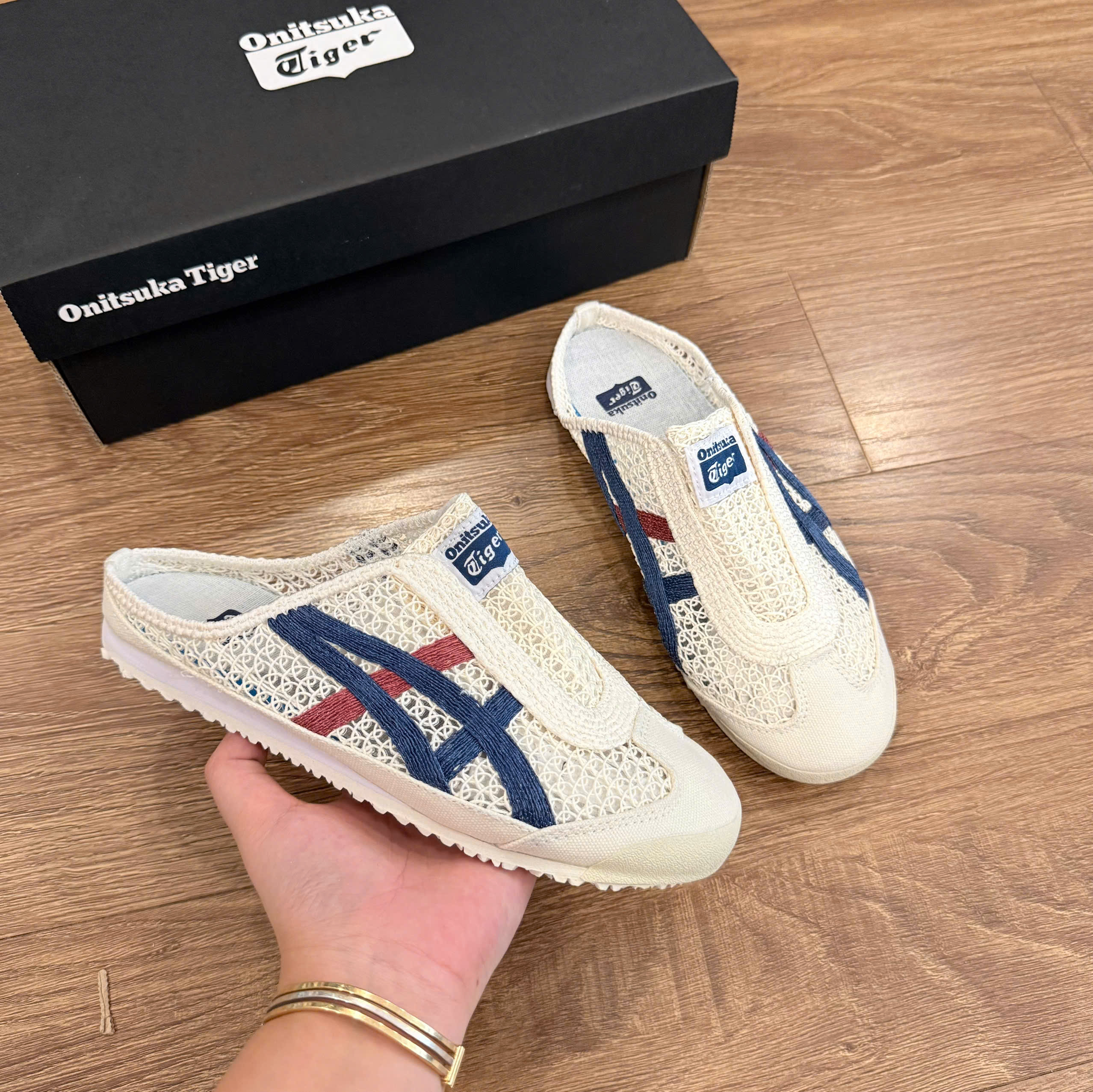 sục tiger xanh đỏ