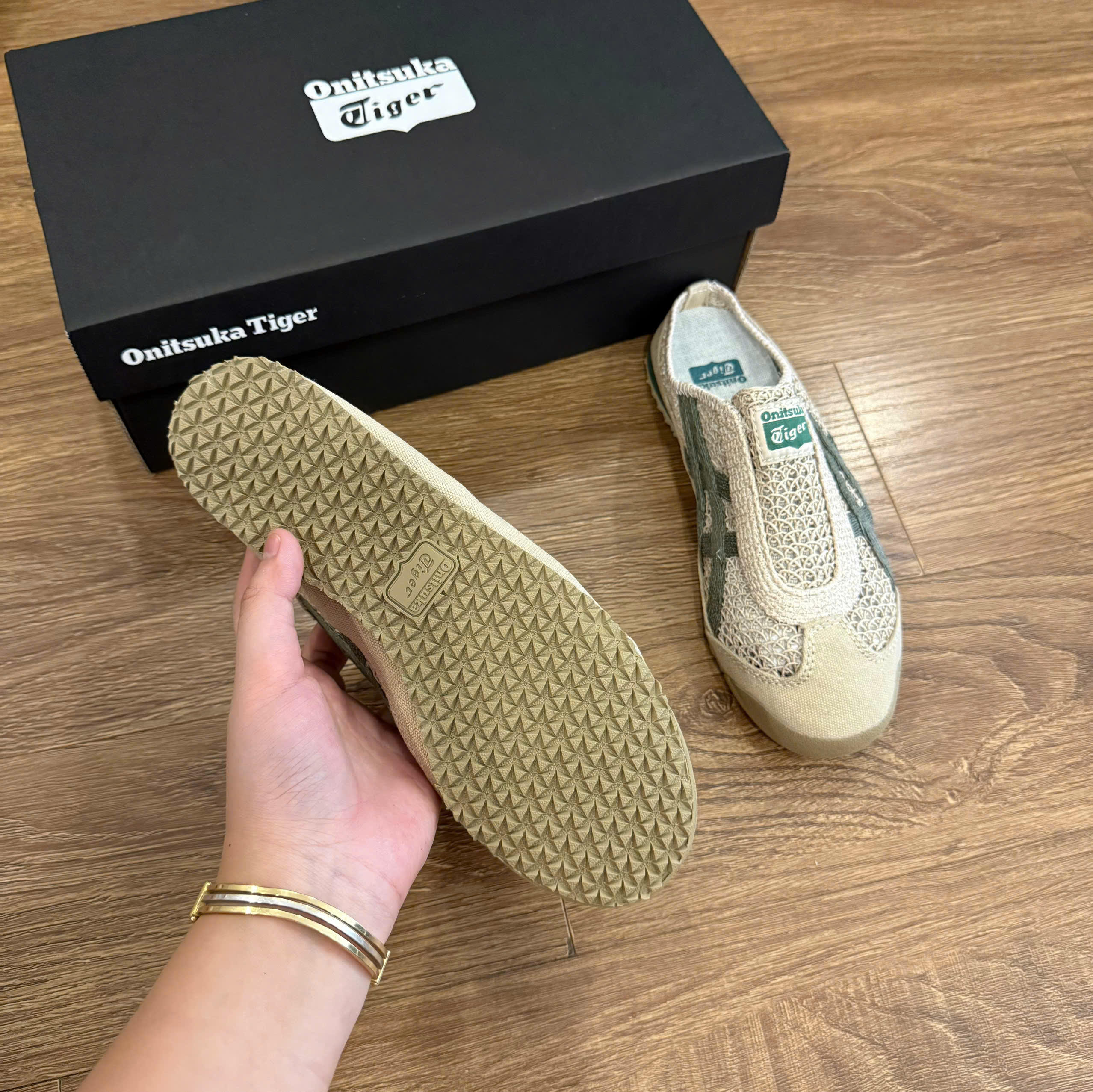 sục tiger xanh nâu