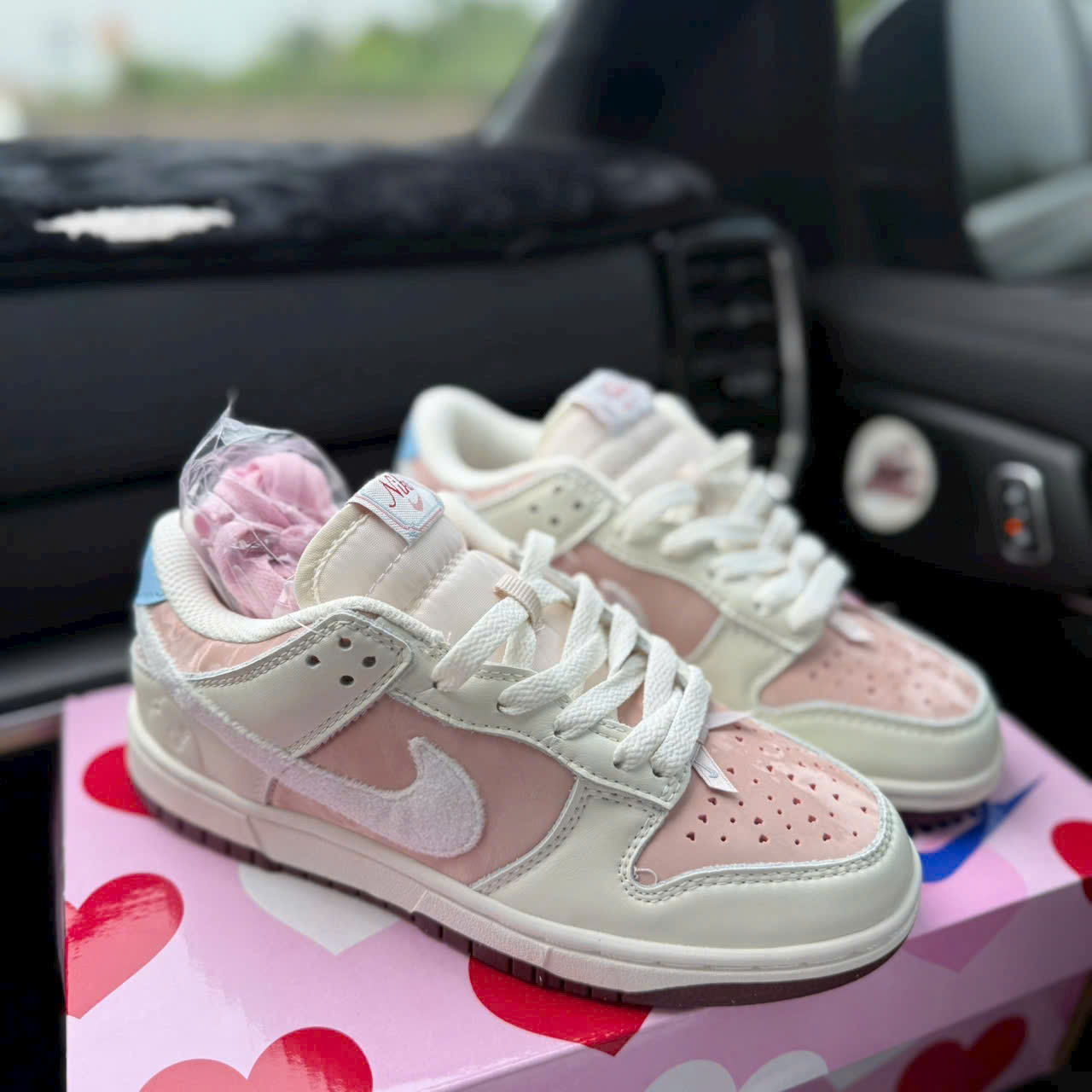 nike SB valentine 2026