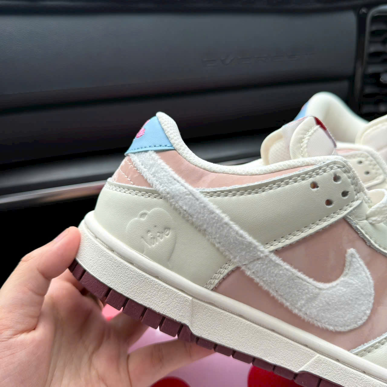 nike SB valentine 2026