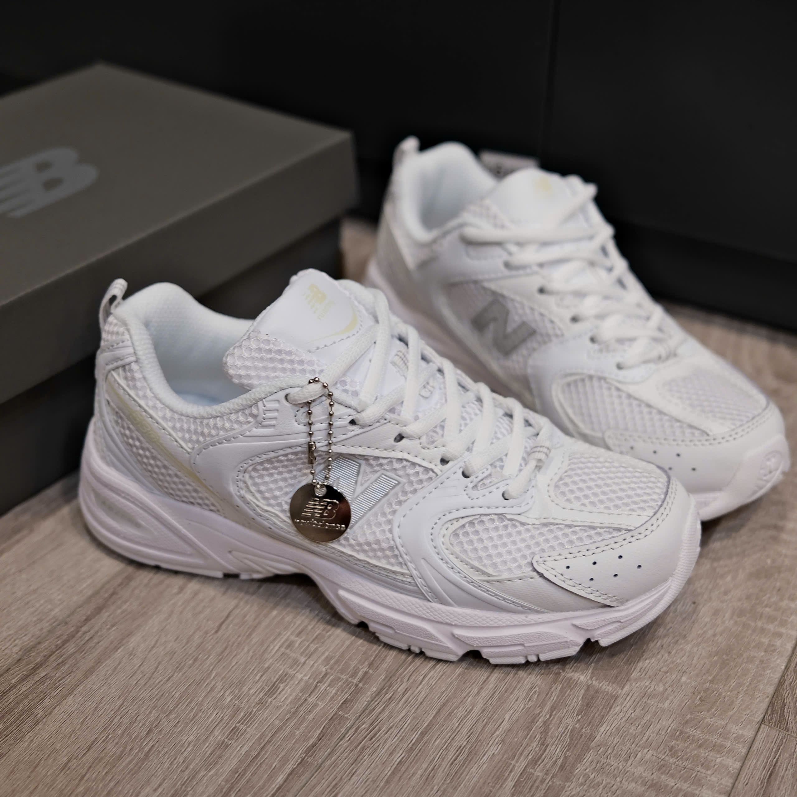 nb530 full trắng