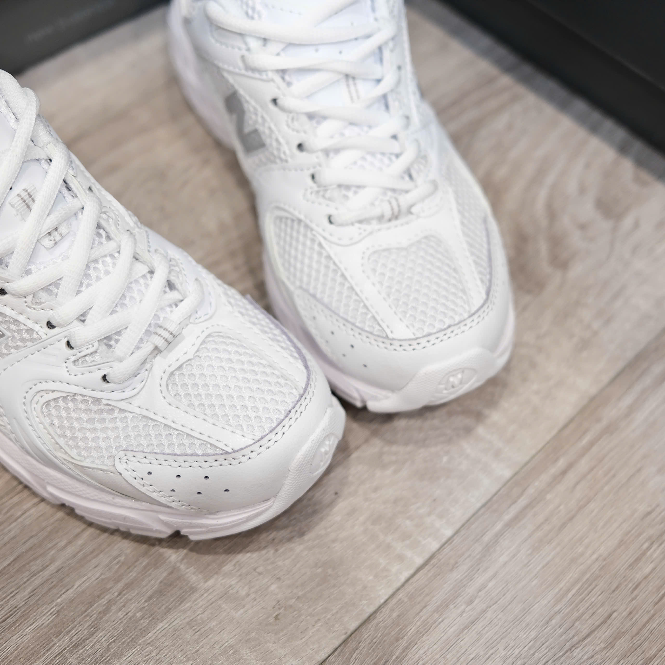 nb530 full trắng