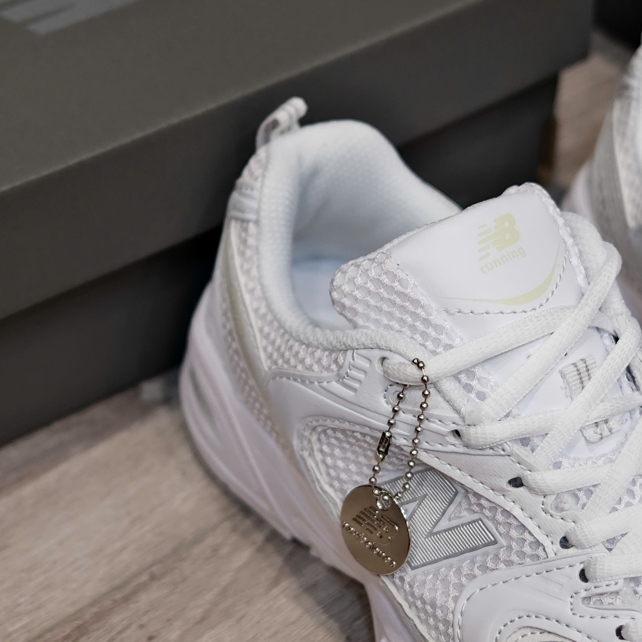 nb530 full trắng