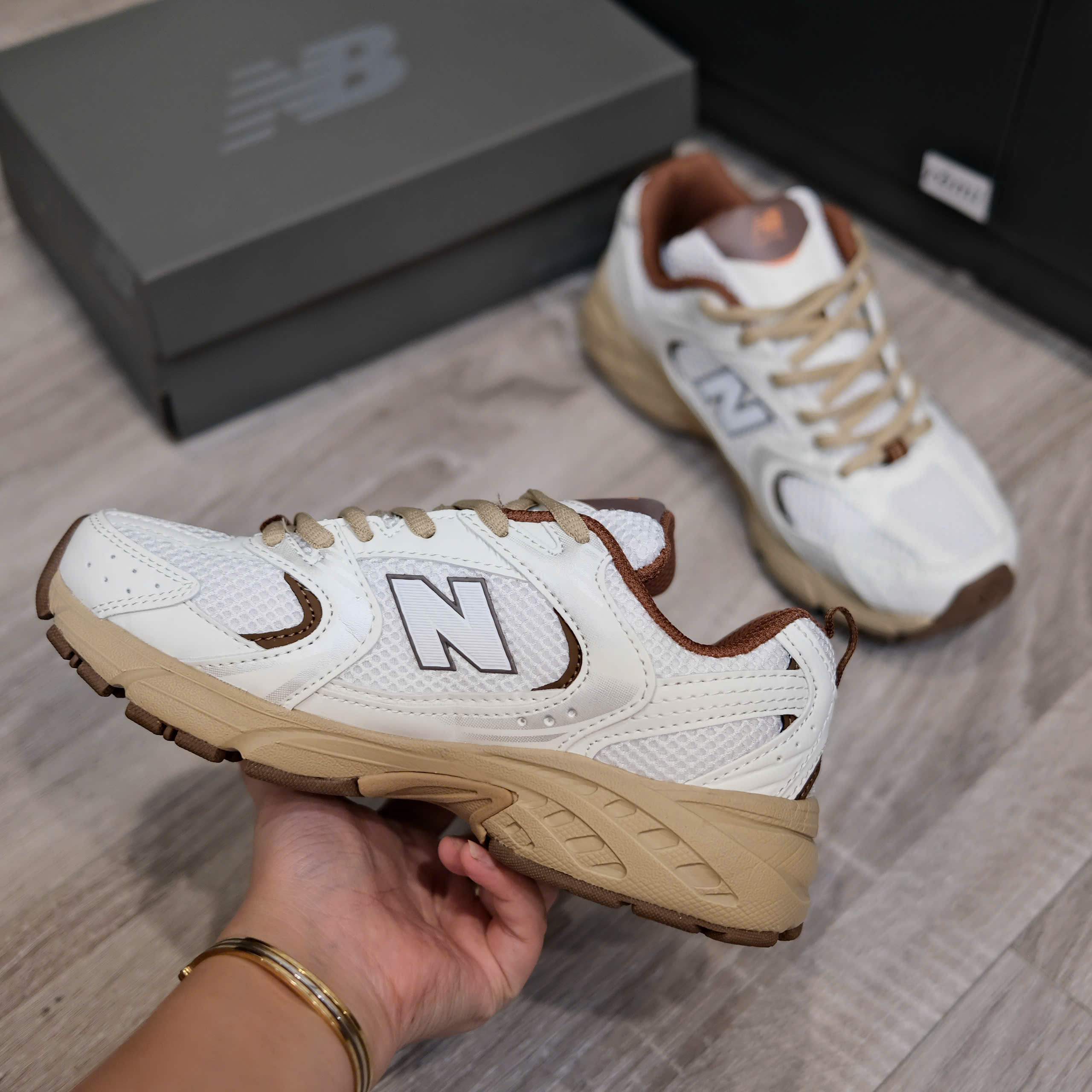 nb530 trắng nâu