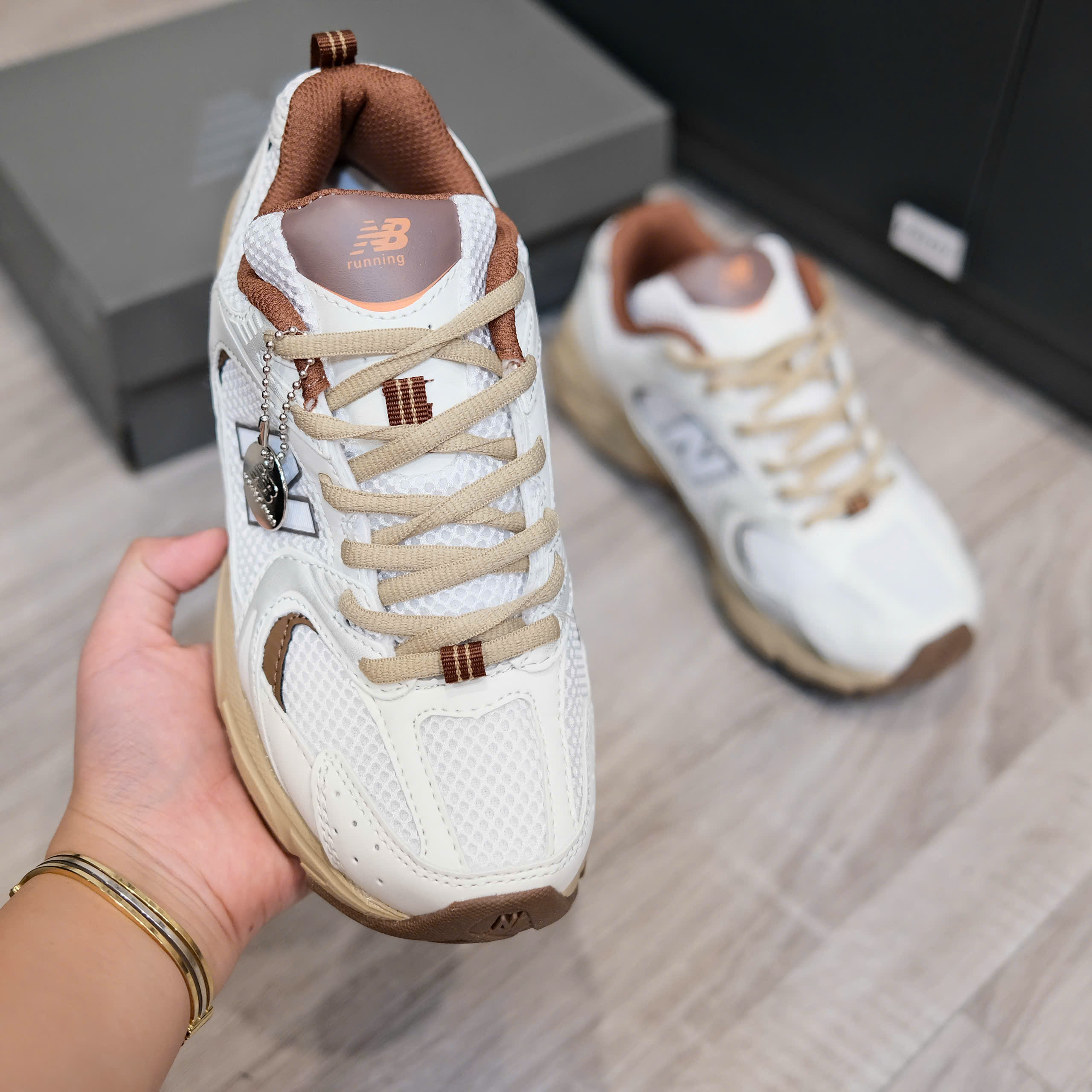 nb530 trắng nâu
