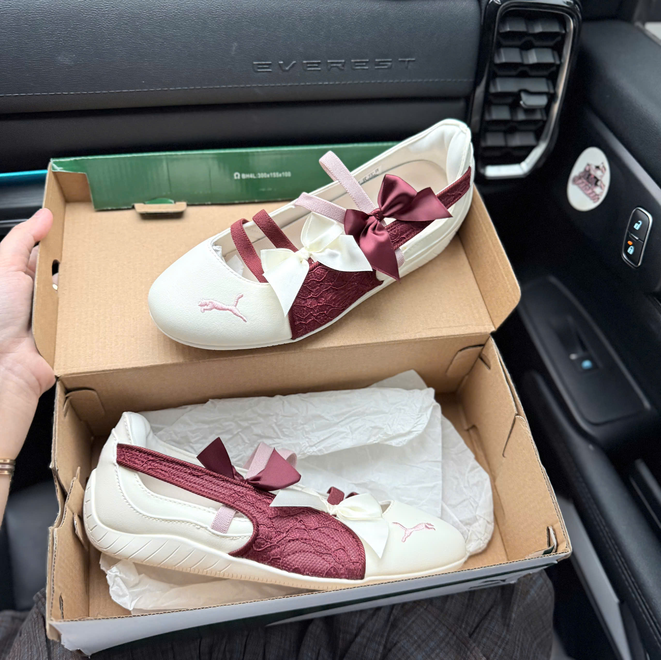 bb puma trắng đỏ nơ