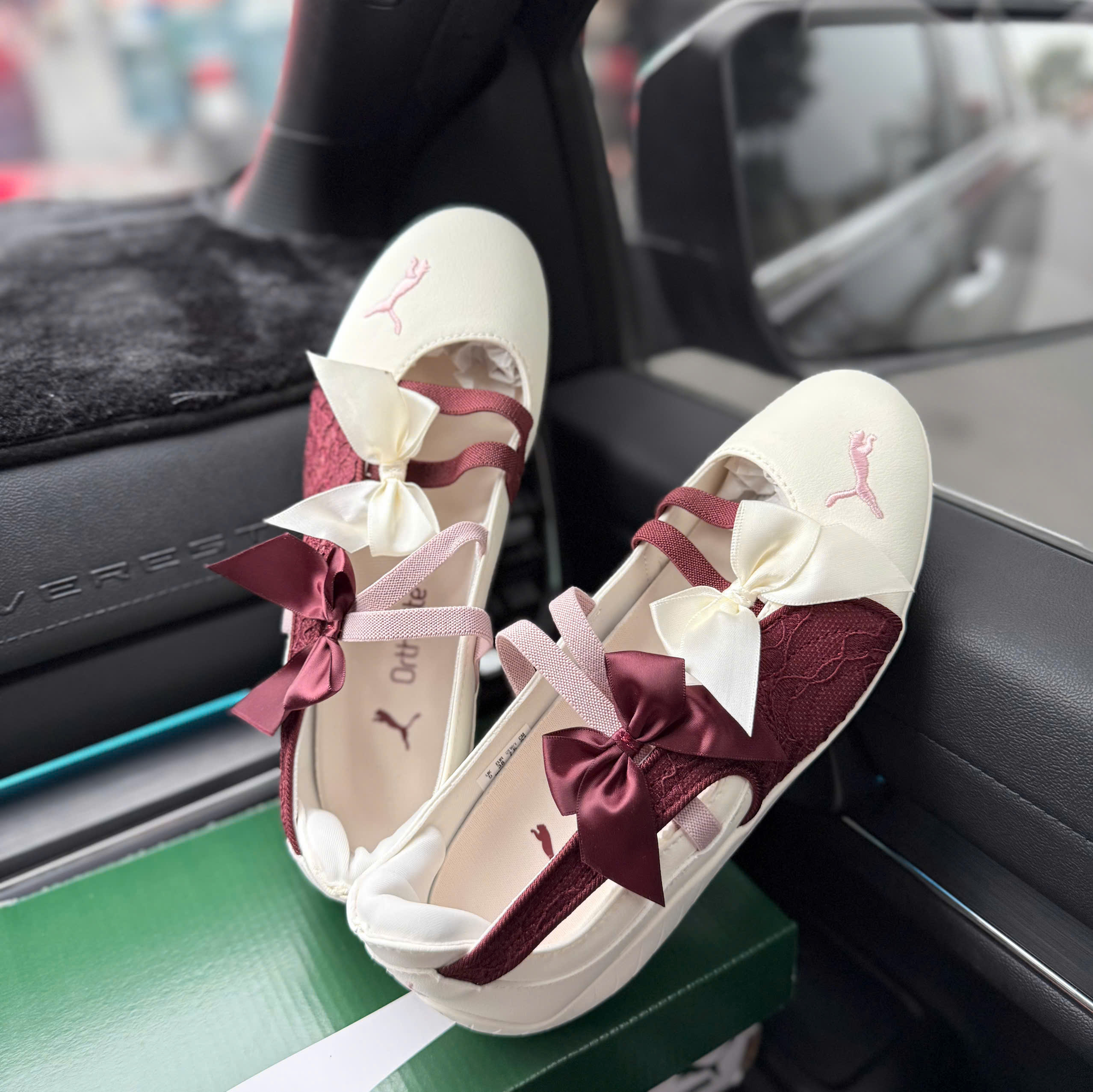 bb puma trắng đỏ nơ
