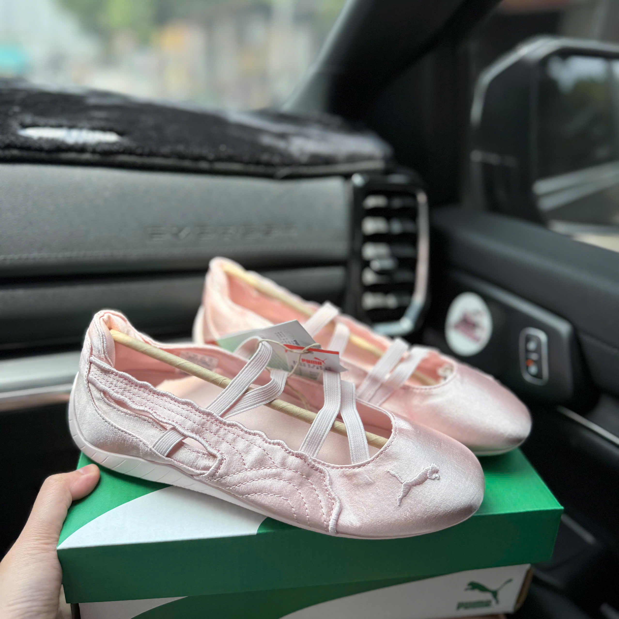 bb puma hồng bóng