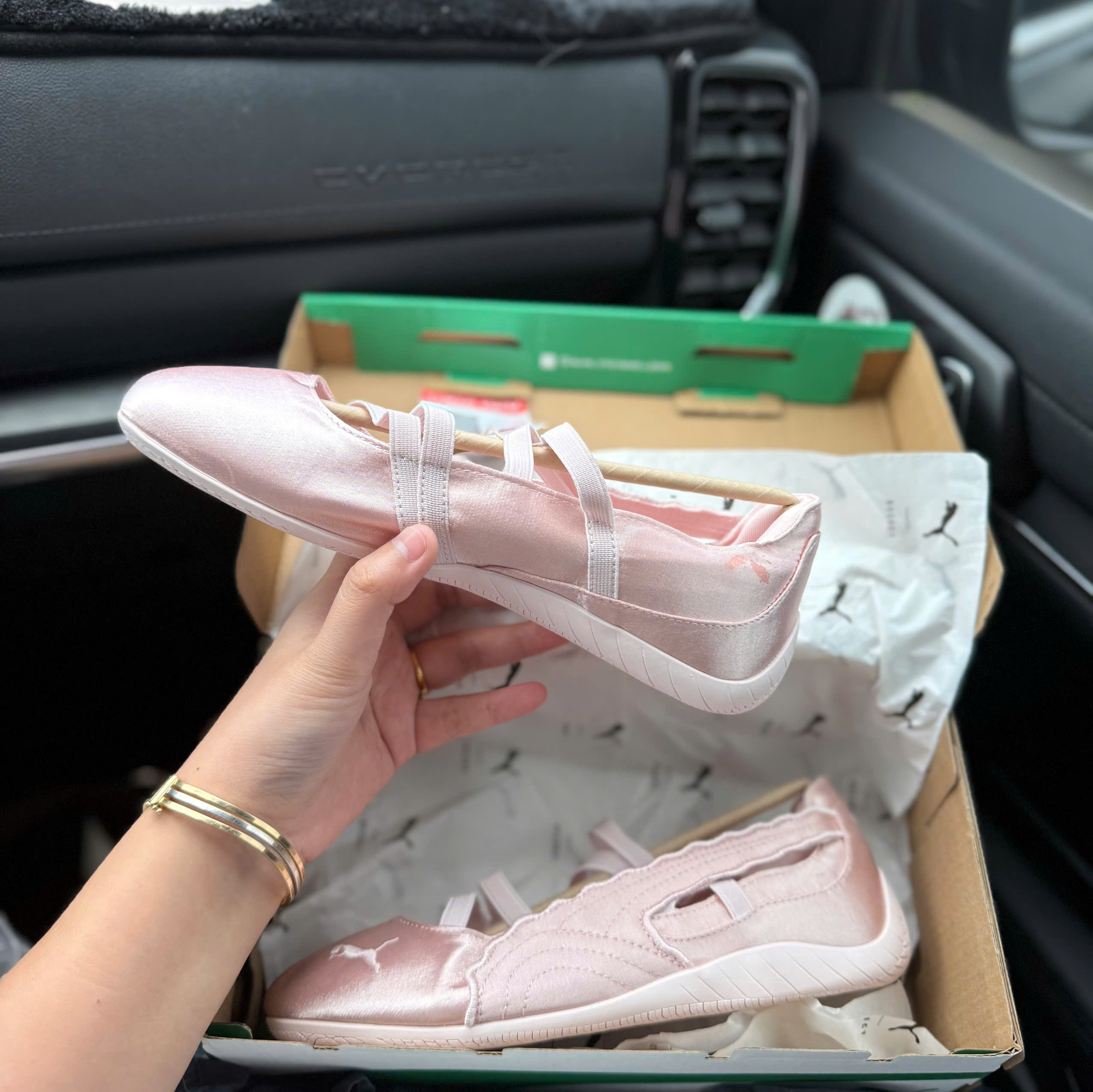 bb puma hồng bóng