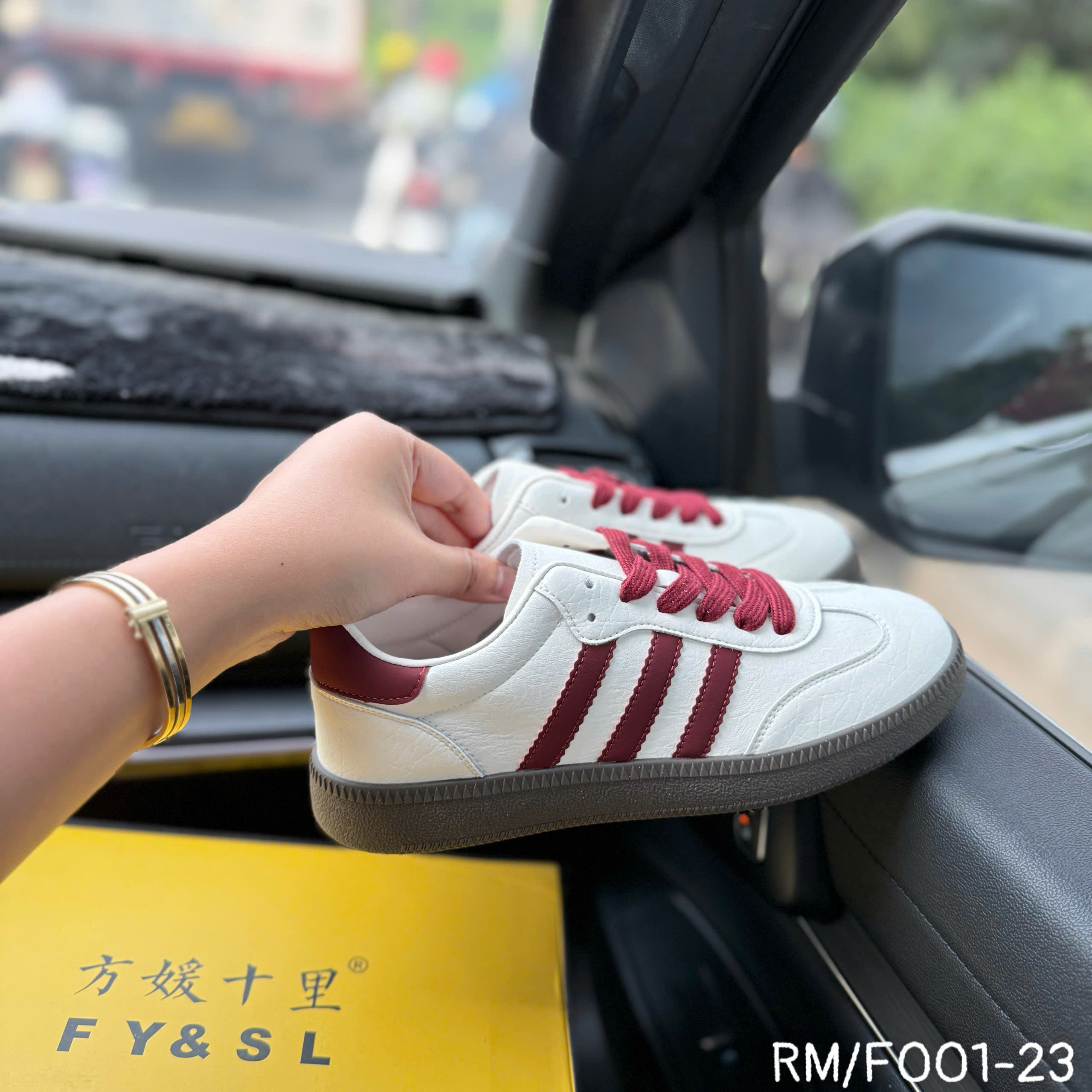 giày thể thao F001-23