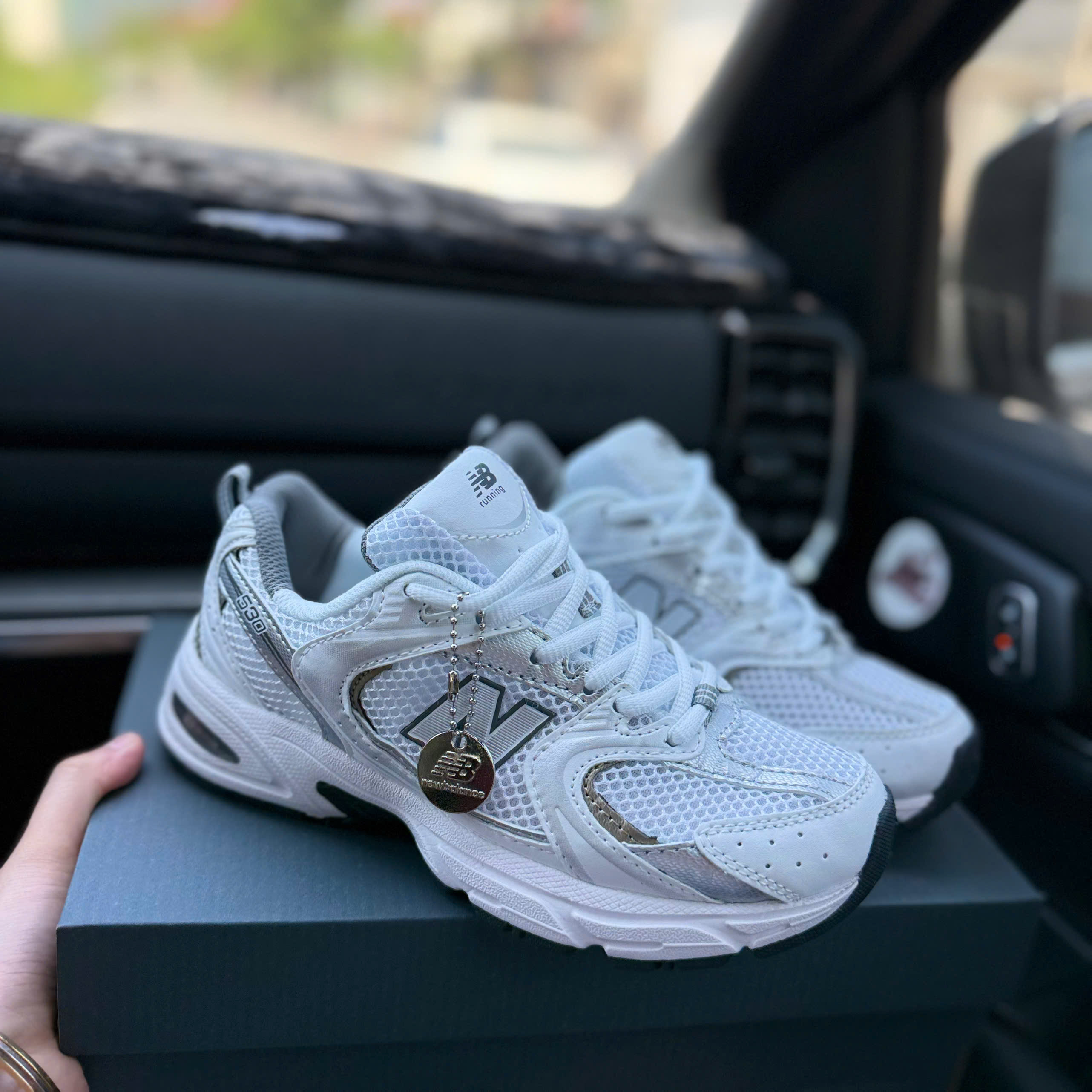 nb530 xám