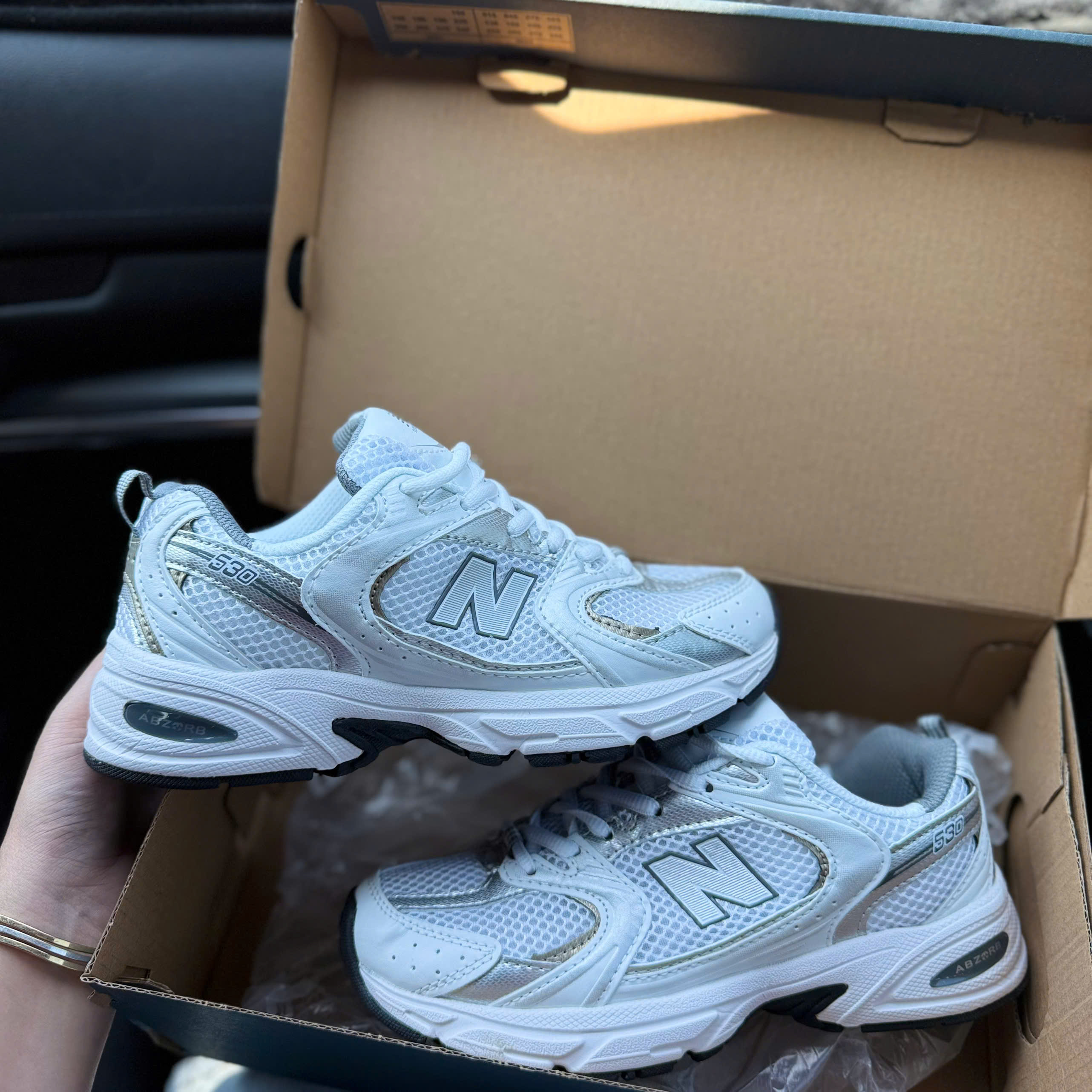 nb530 xám