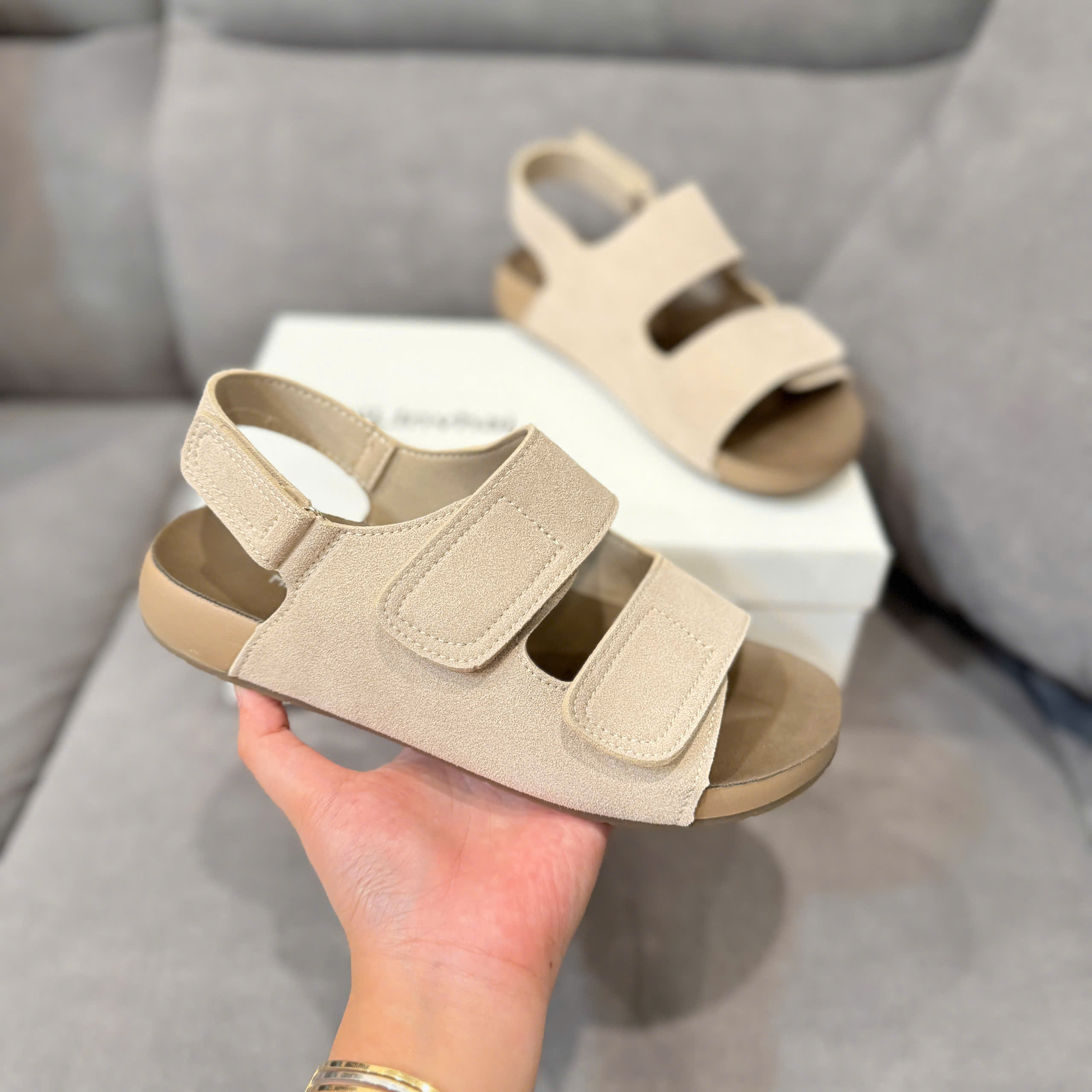 sandal 88-5