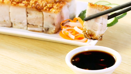 Vào bếp cùng Bosch với món heo quay giòn bì